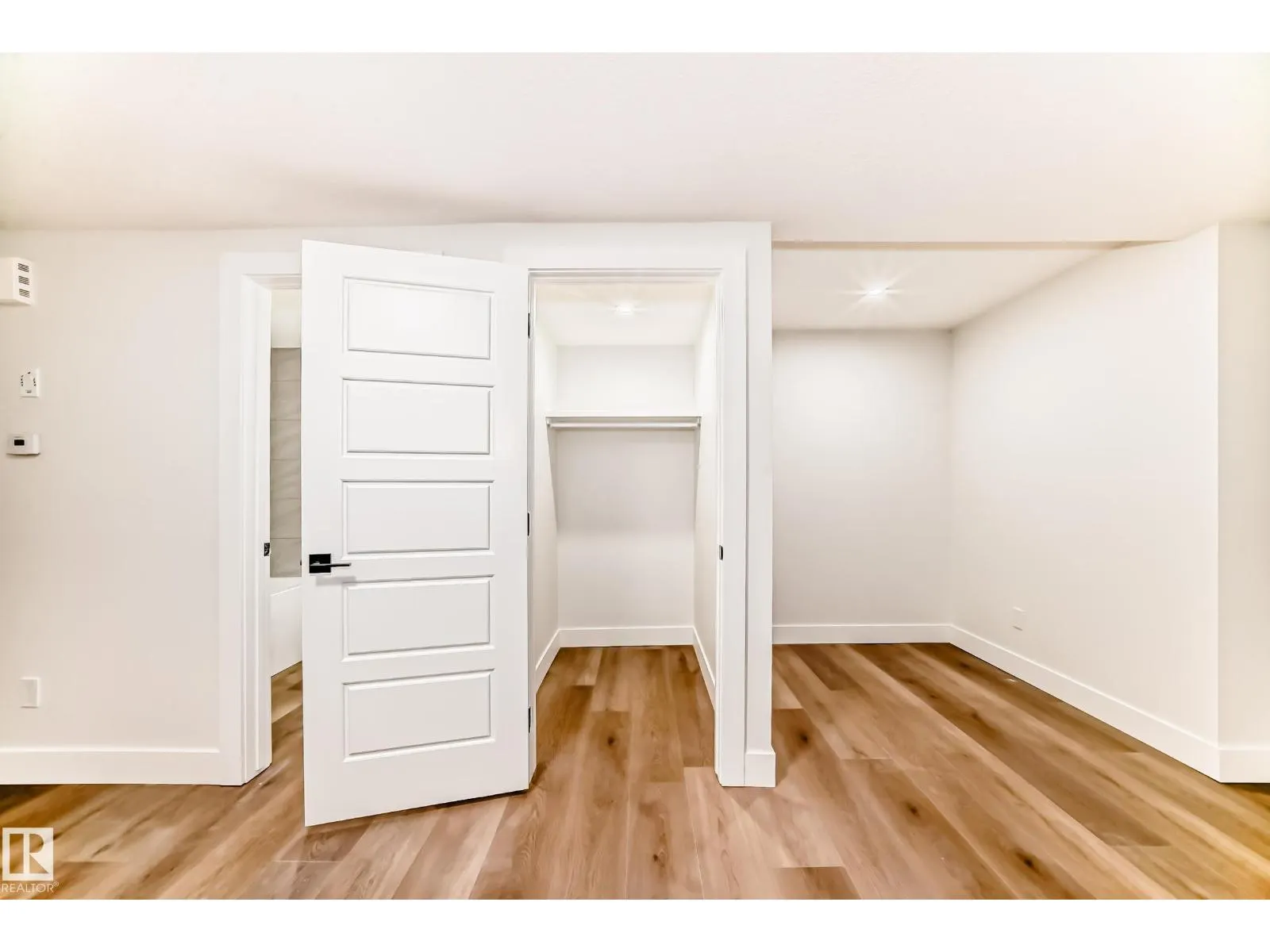 5024 67 ST
