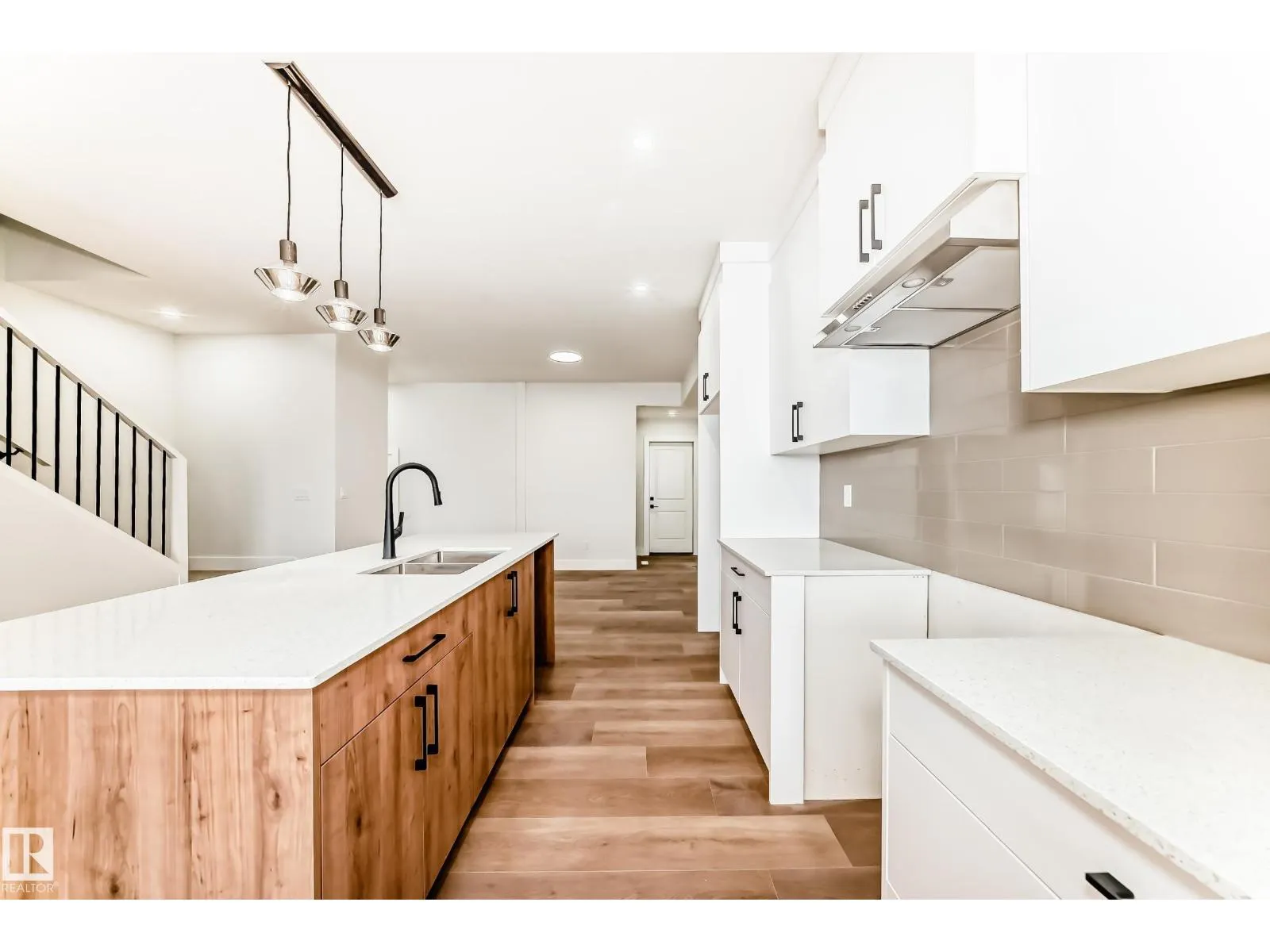 5024 67 ST