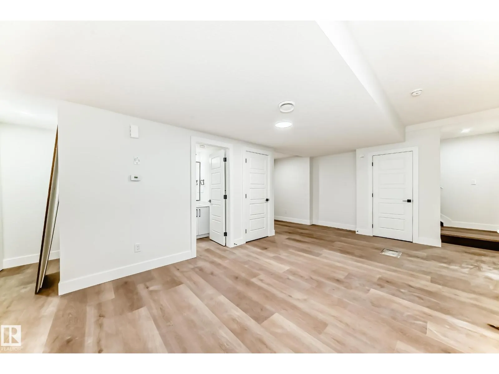 5024 67 ST