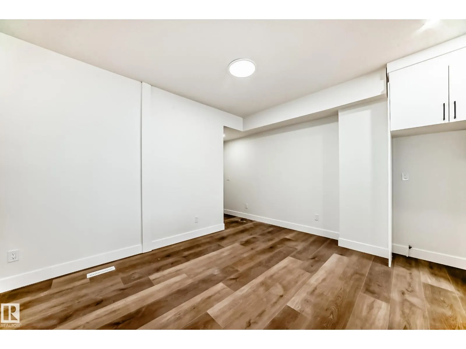 5024 67 ST