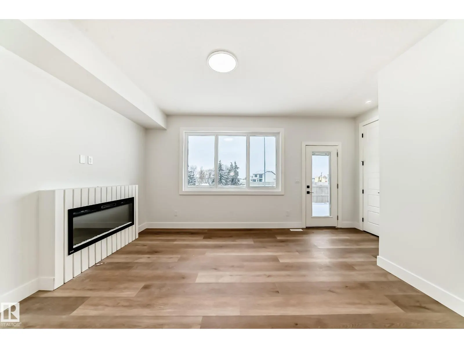 5024 67 ST