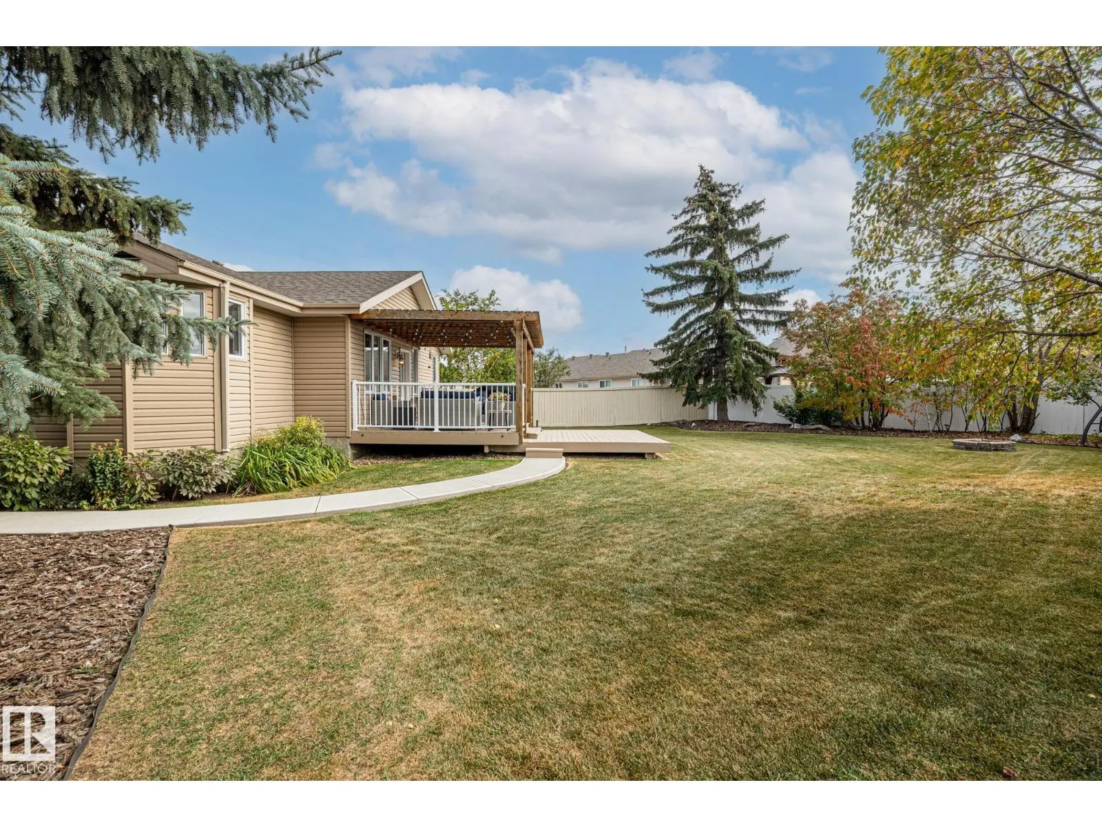 18931 89 AV NW