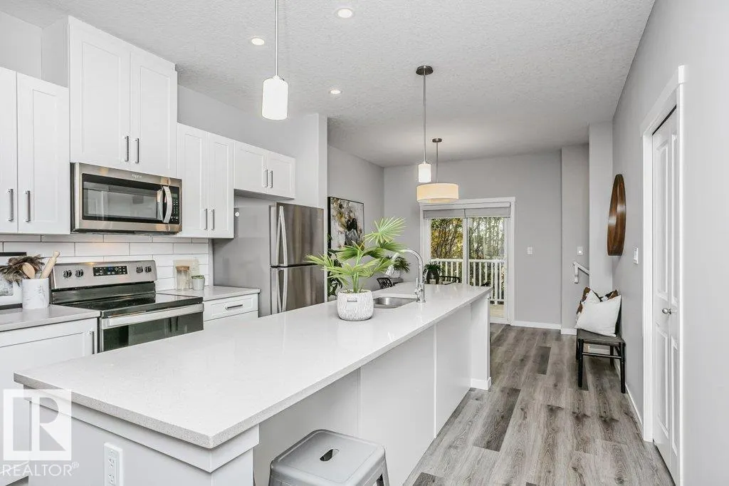 #52 320 SECORD BV NW