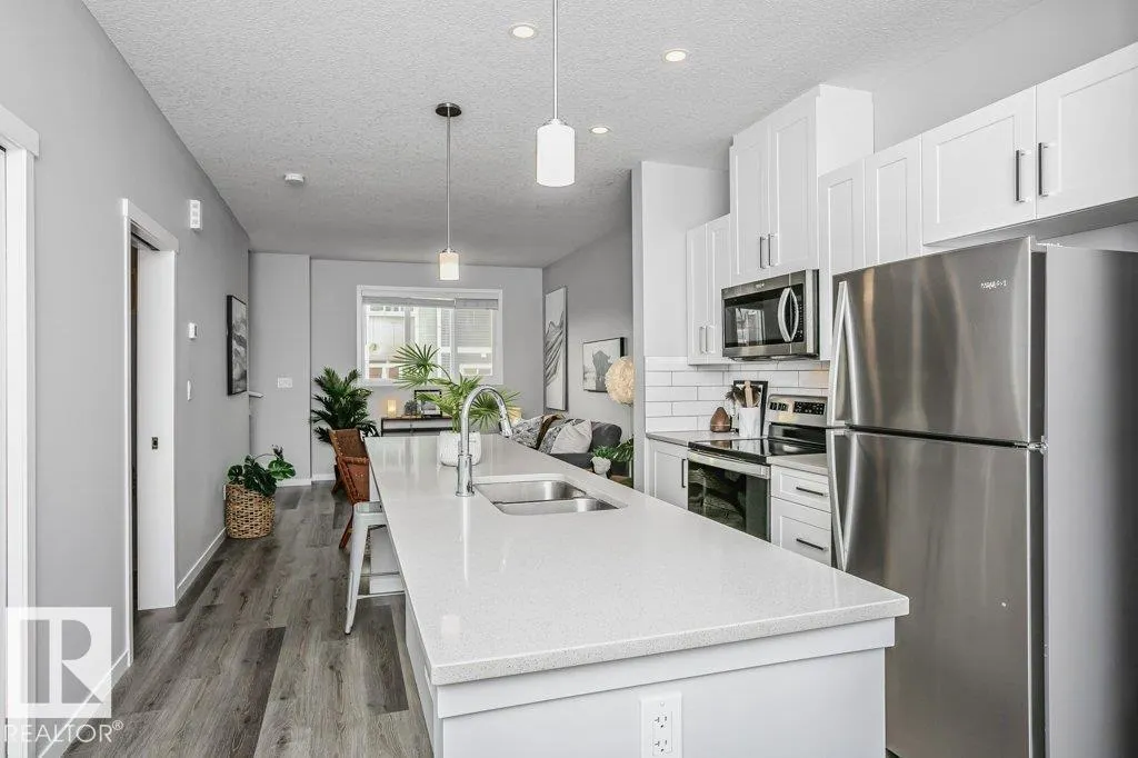 #52 320 SECORD BV NW
