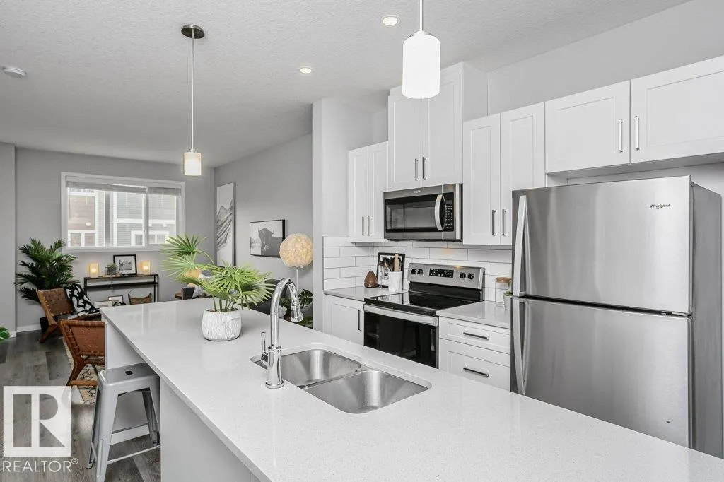 #52 320 SECORD BV NW