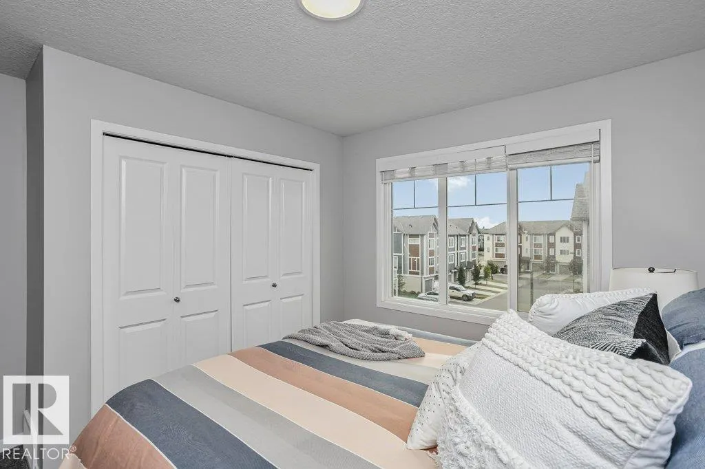 #52 320 SECORD BV NW