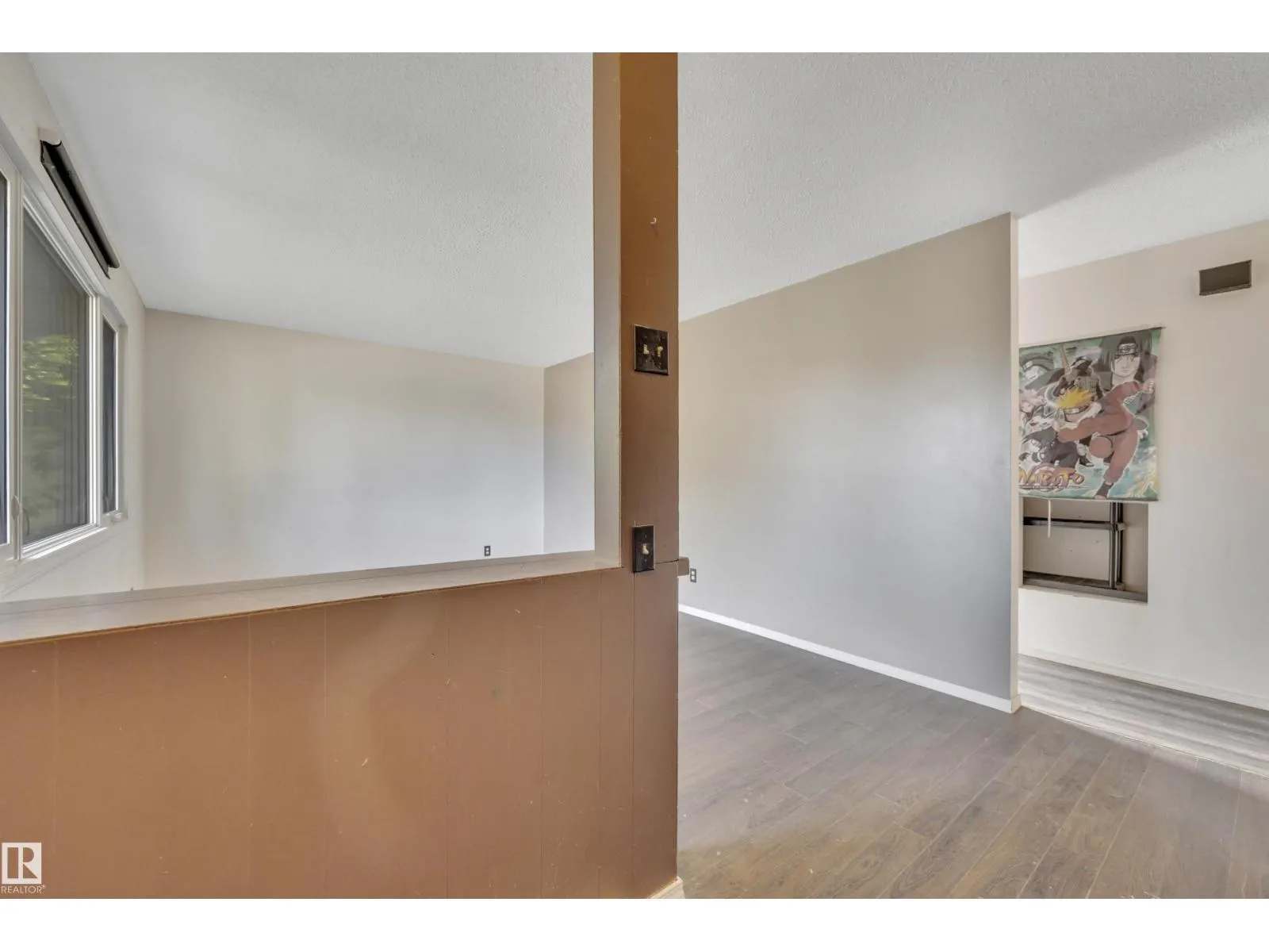 8328 165 ST NW