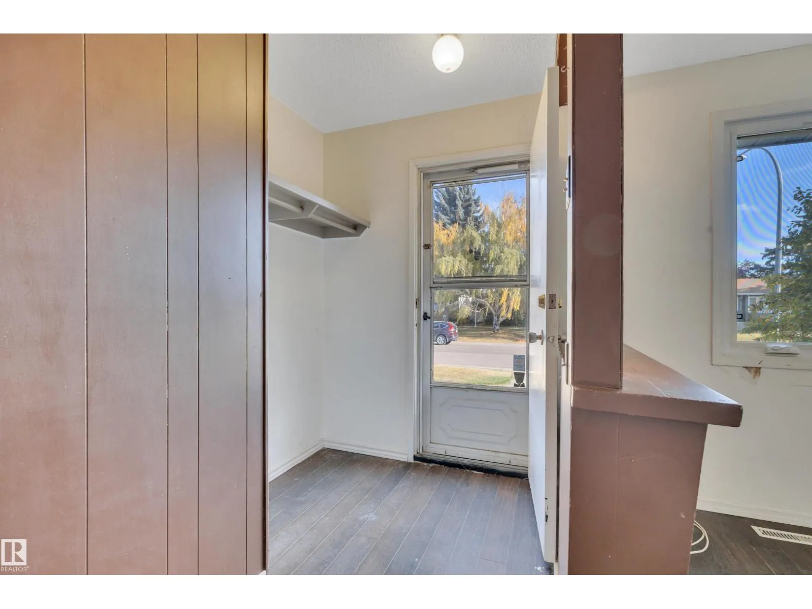 8328 165 ST NW