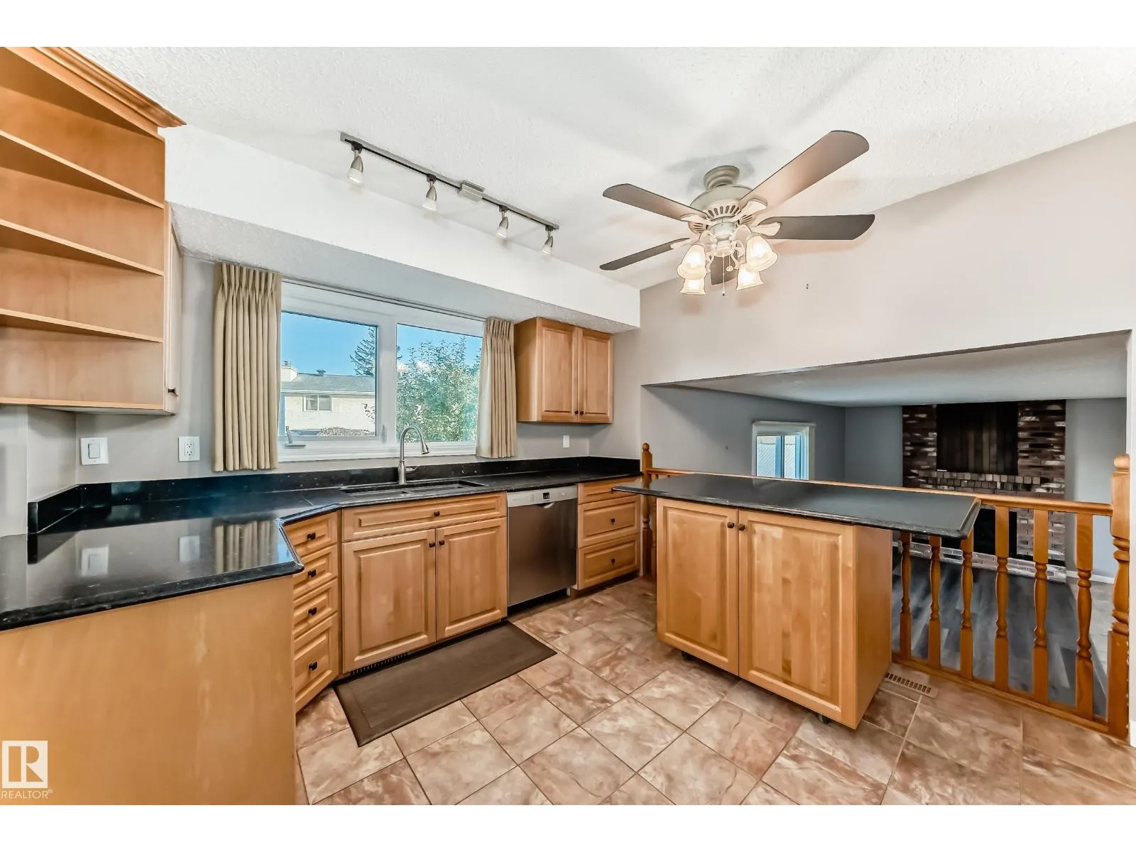 88 HOMESTEAD CR NW