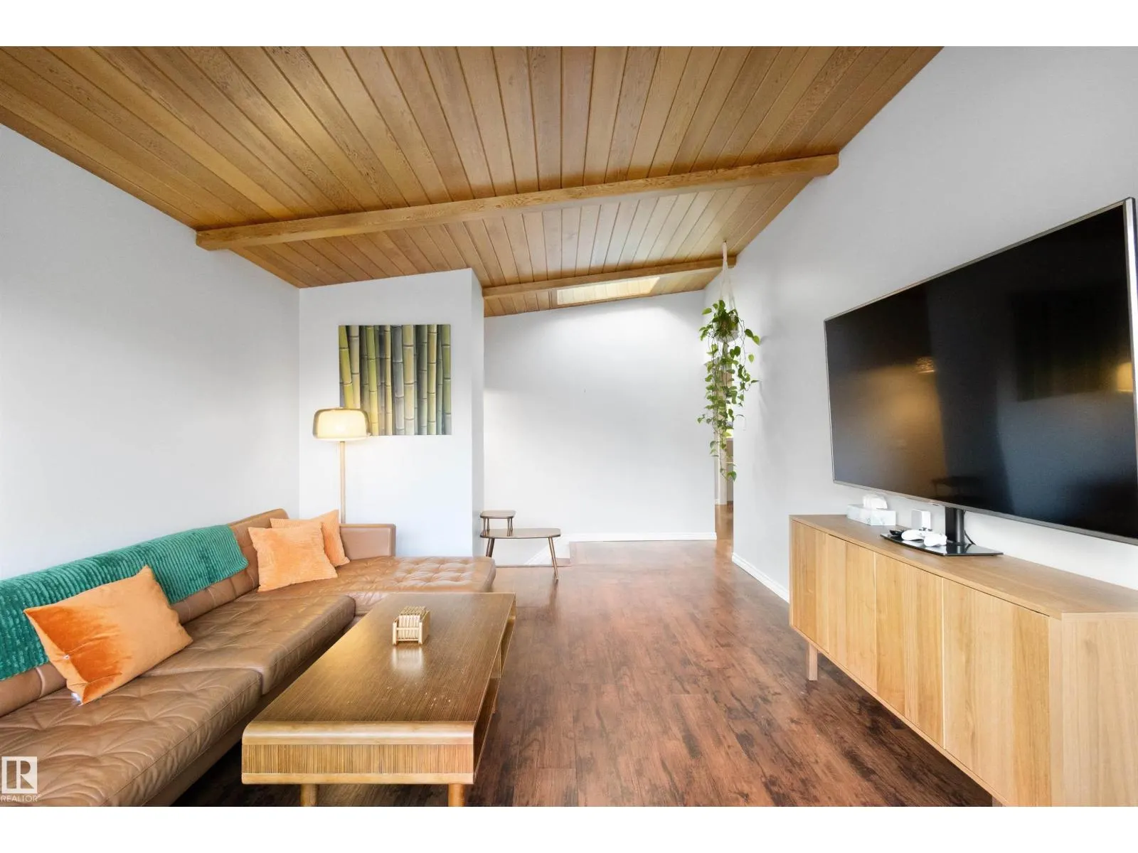 31 Curlew CR