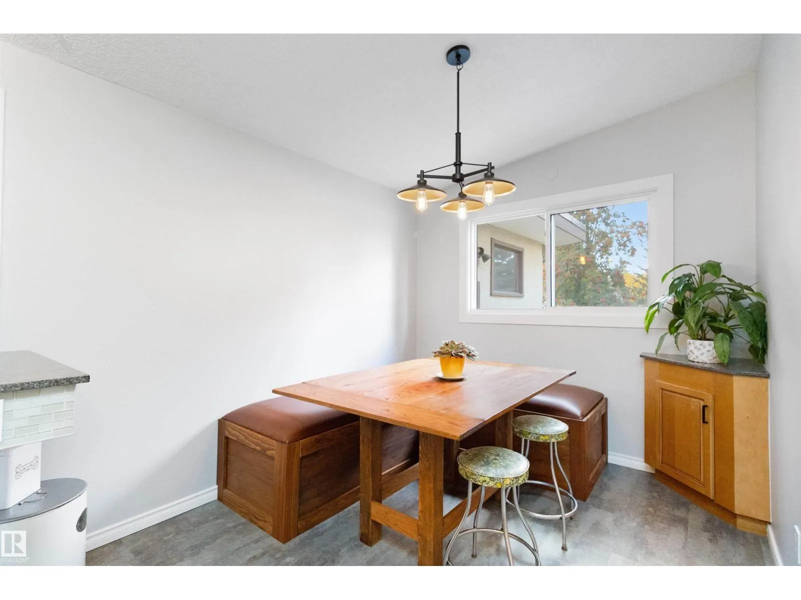 31 Curlew CR