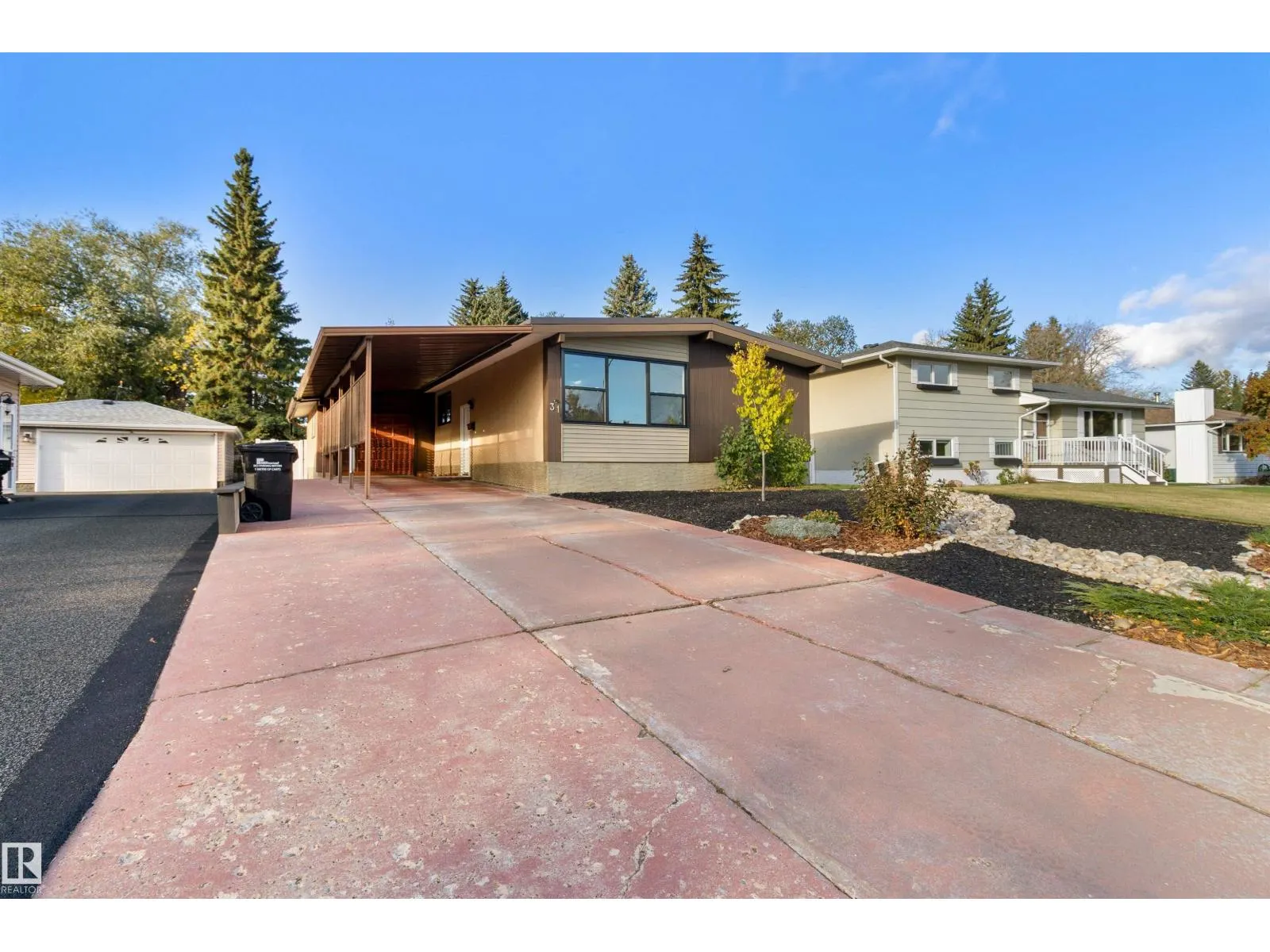 31 Curlew CR