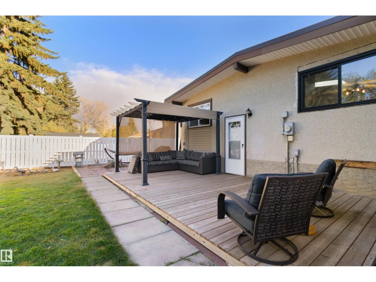 31 Curlew CR