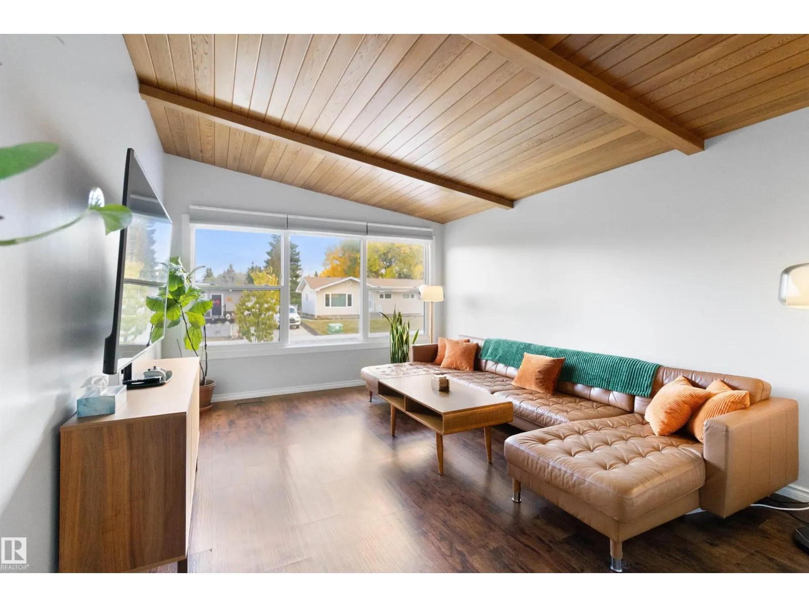 31 Curlew CR