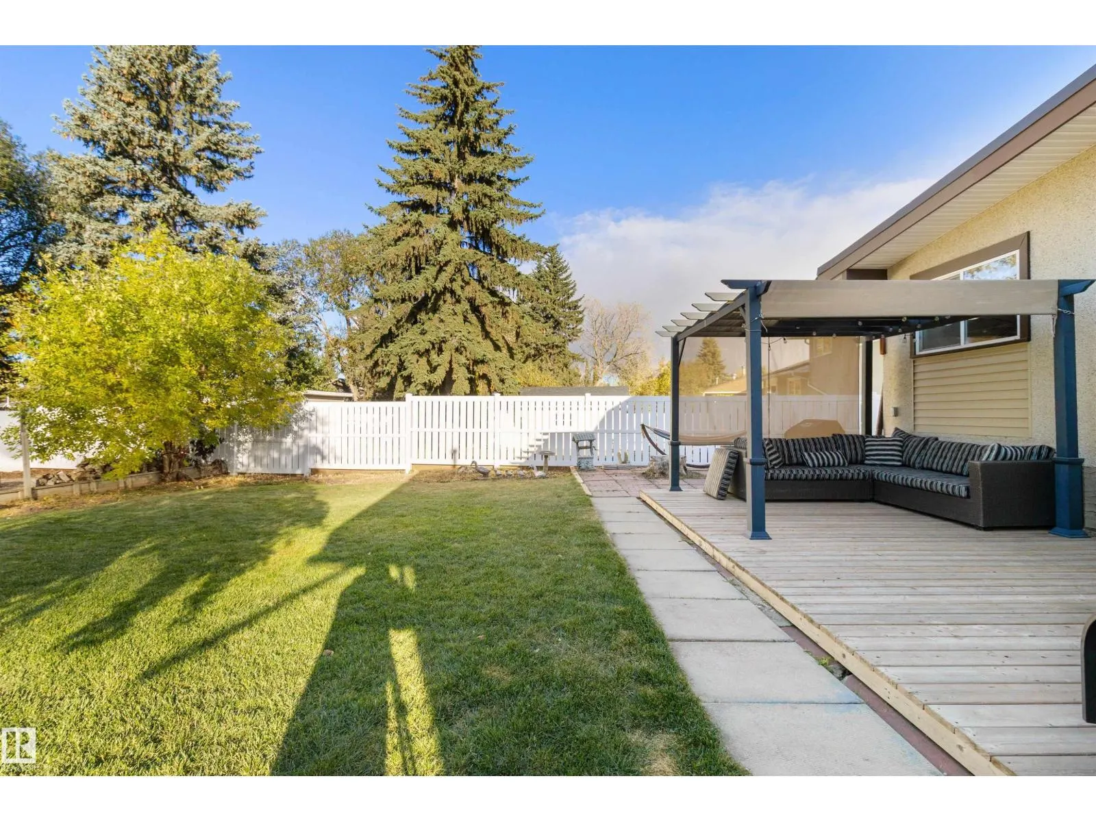 31 Curlew CR