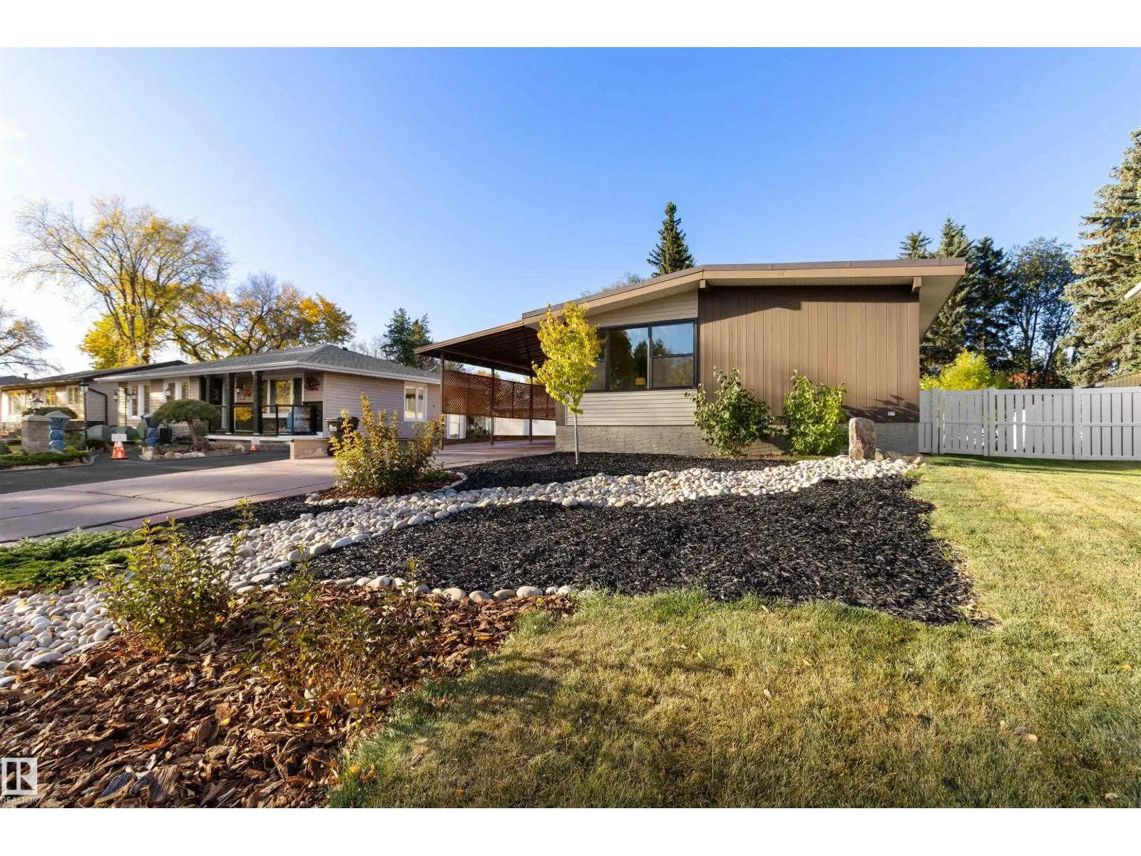 31 Curlew CR