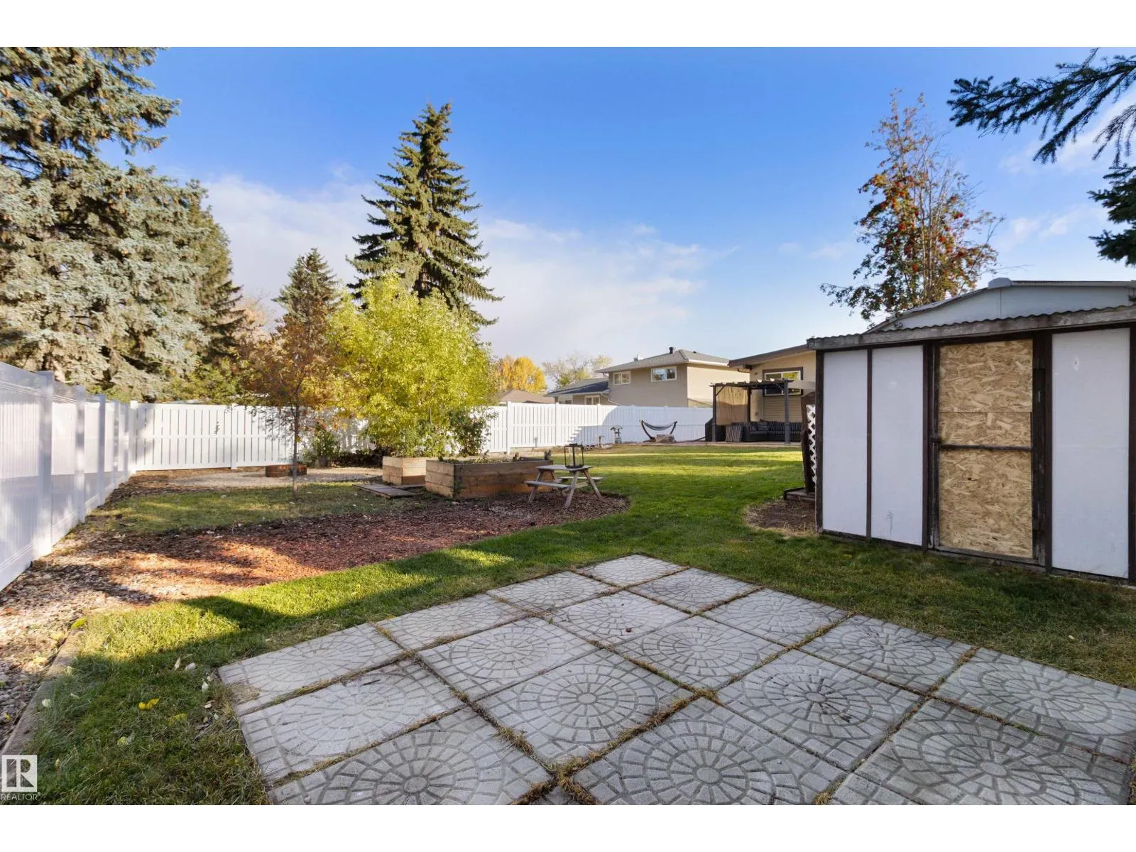 31 Curlew CR