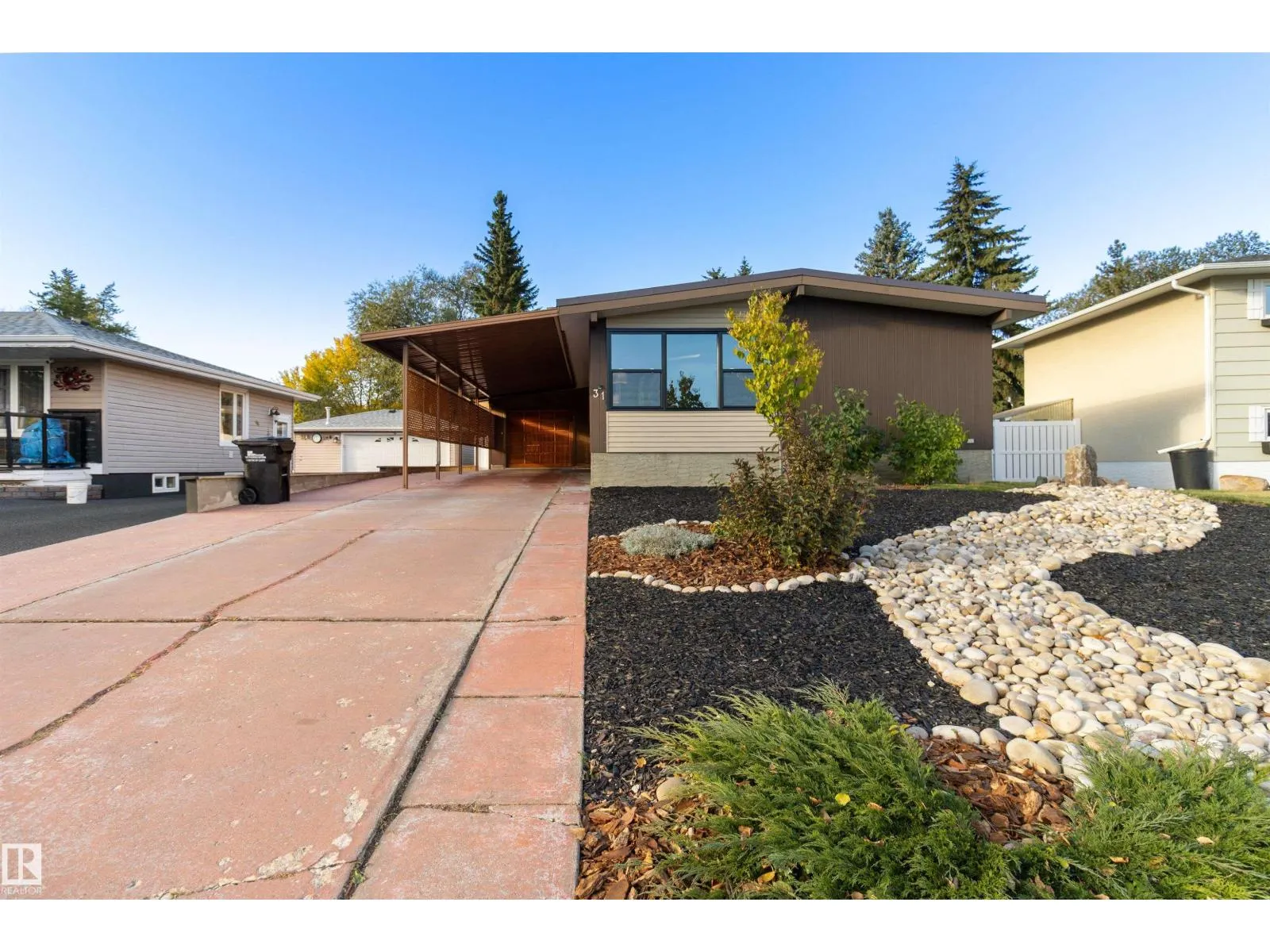 31 Curlew CR