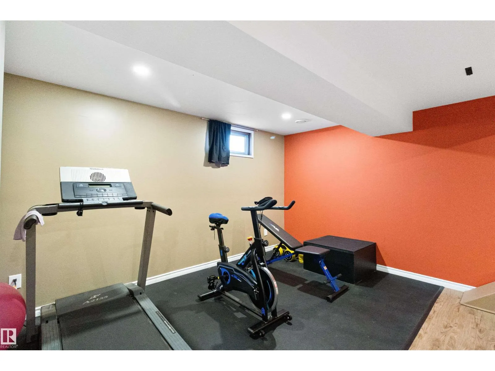 31 Curlew CR