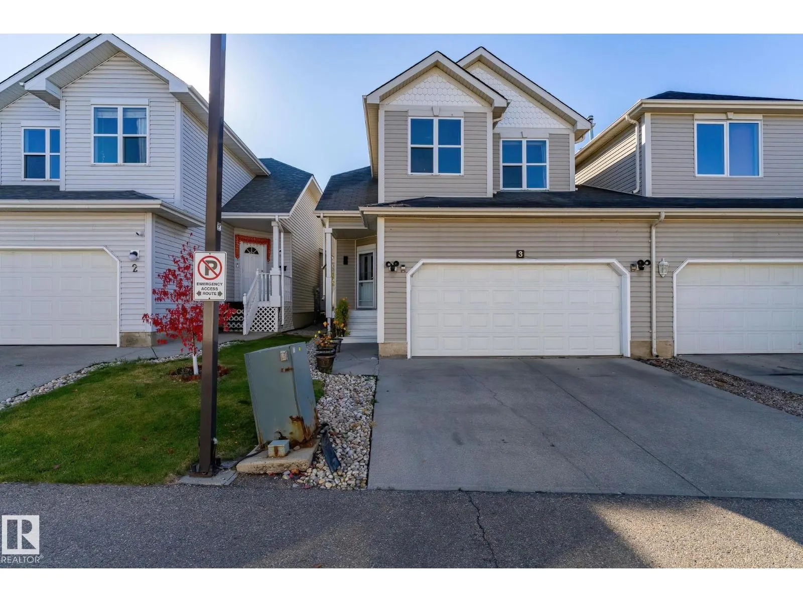 #3 1920 MILLWOODS RD E NW