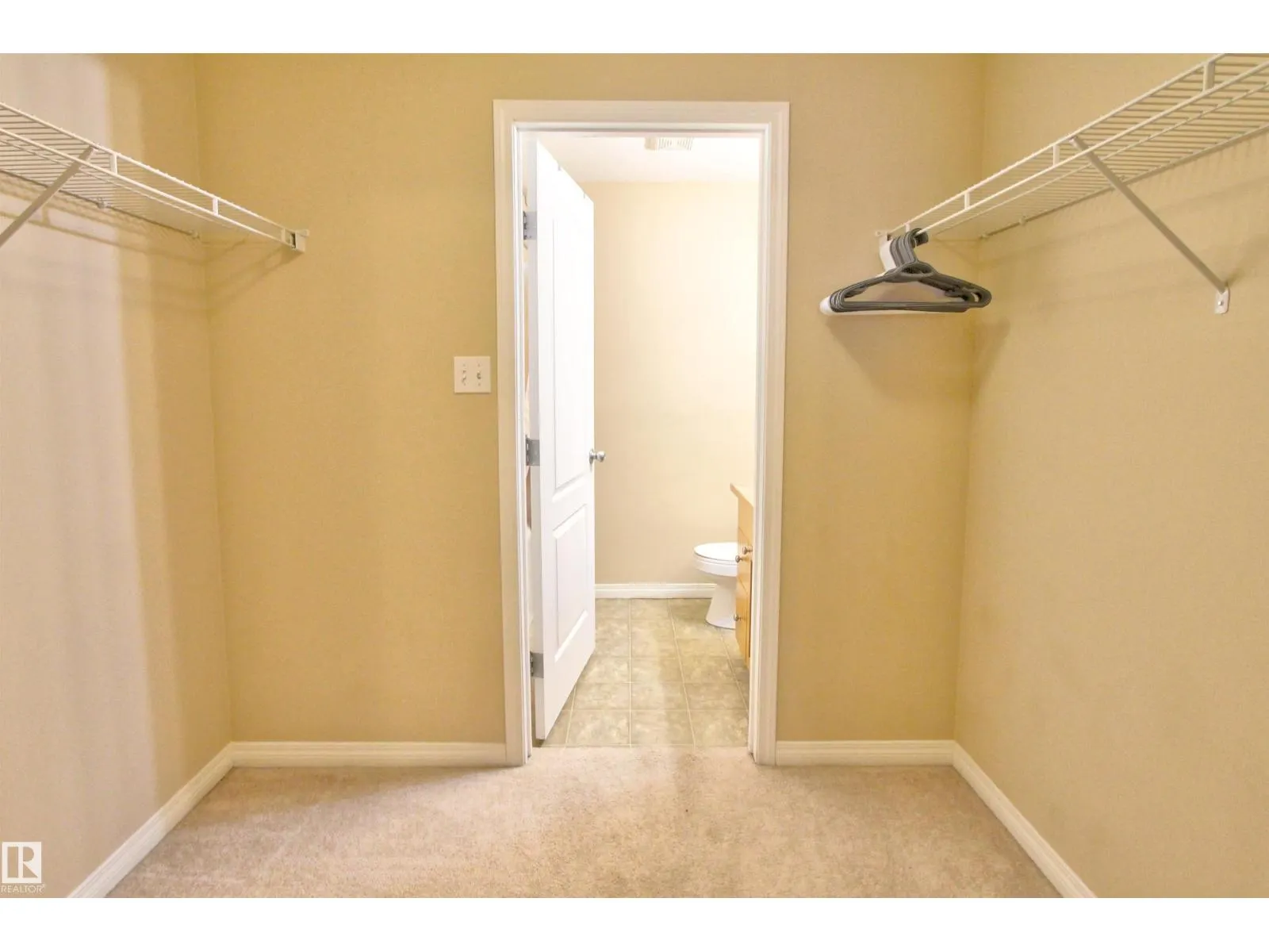 #319 155 EDWARDS DR SW