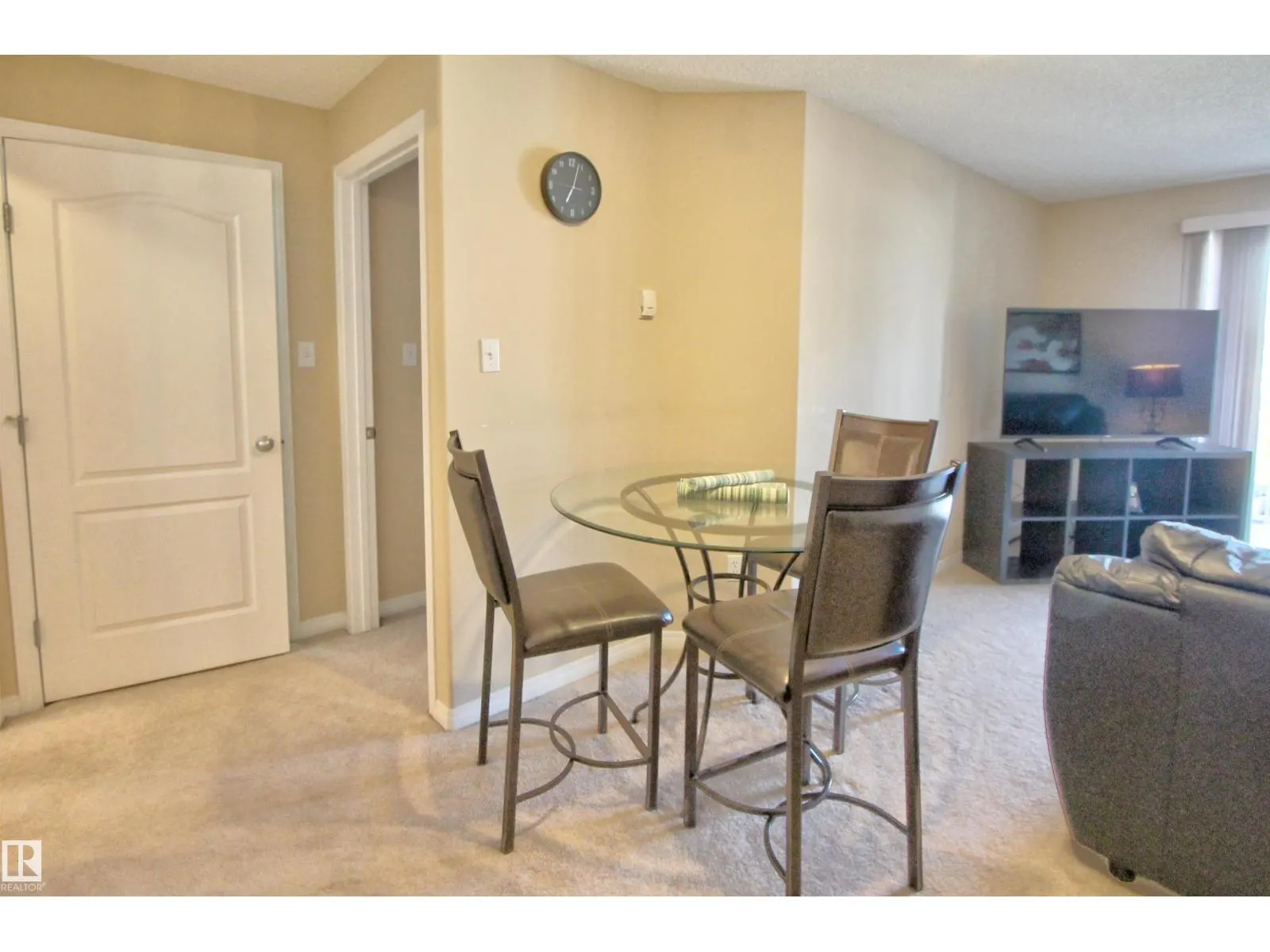 #319 155 EDWARDS DR SW