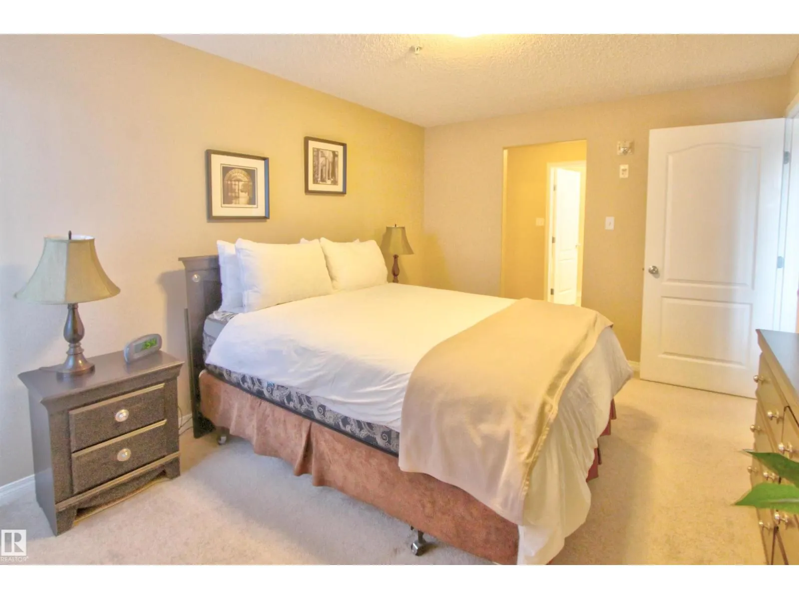 #319 155 EDWARDS DR SW