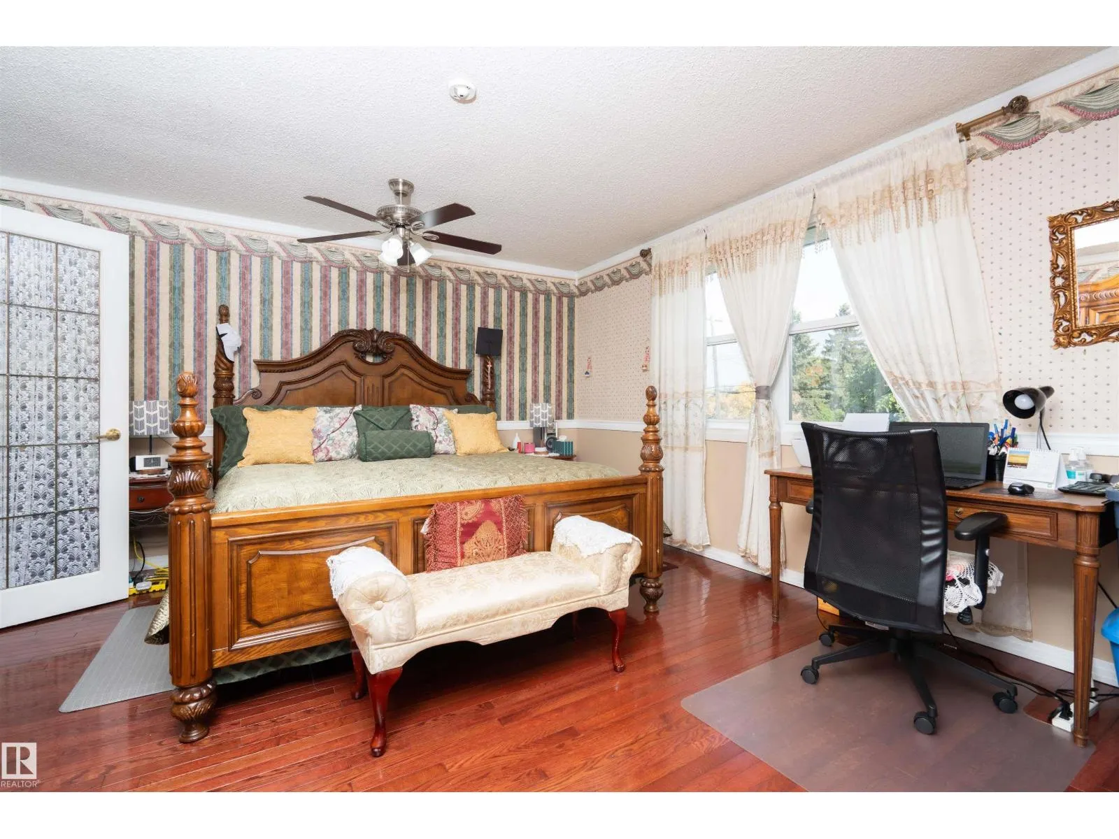8721 152 ST NW