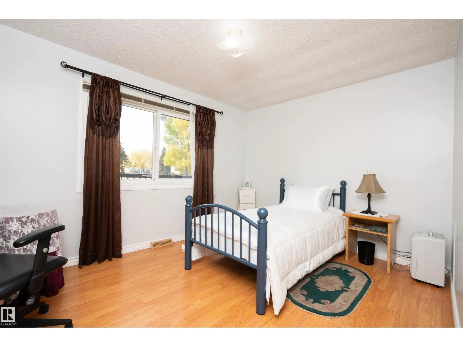 8721 152 ST NW