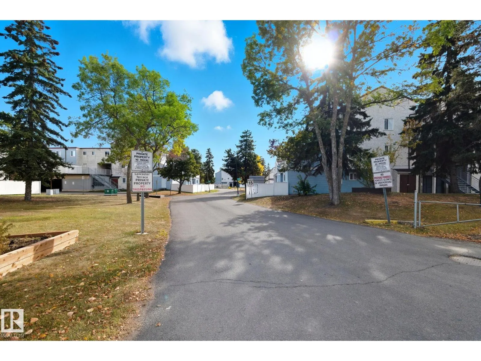181 LANCASTER TC NW