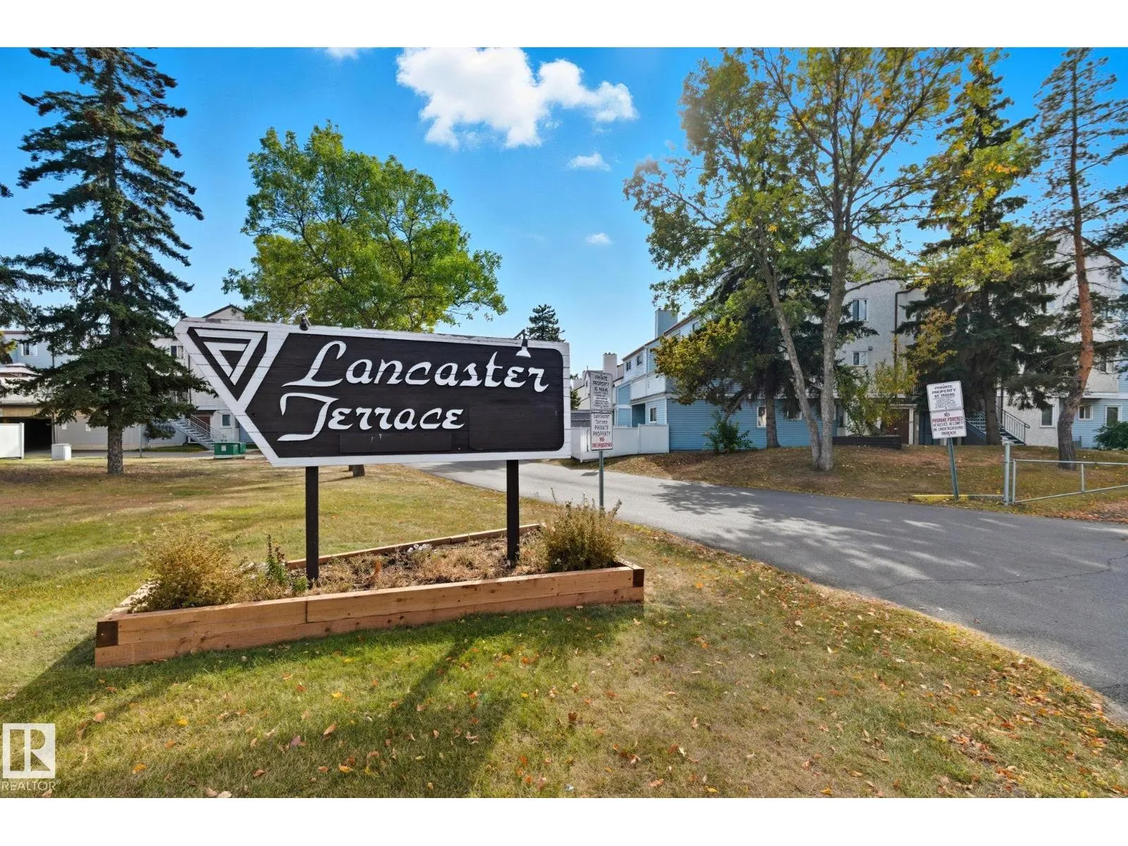 181 LANCASTER TC NW