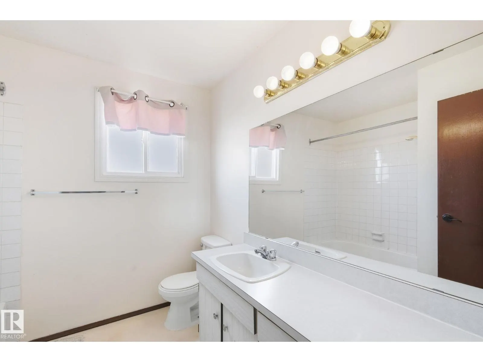 181 LANCASTER TC NW