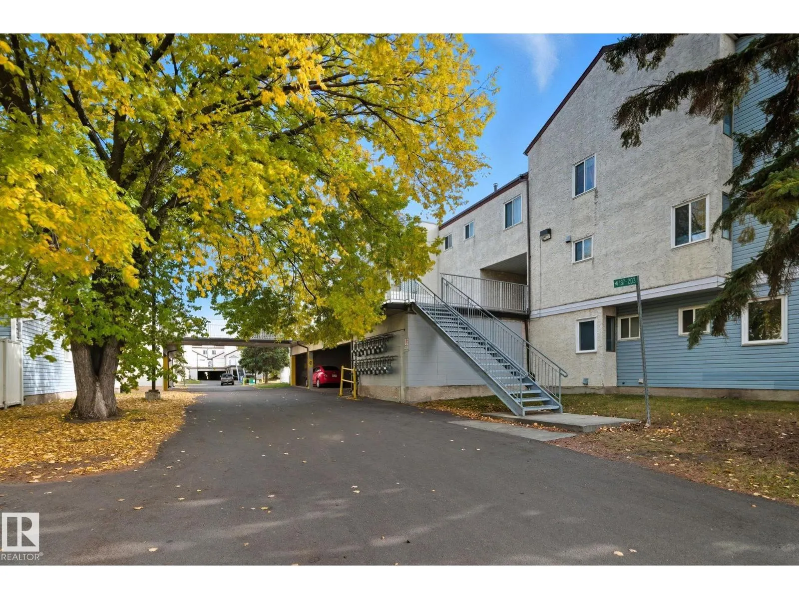 181 LANCASTER TC NW