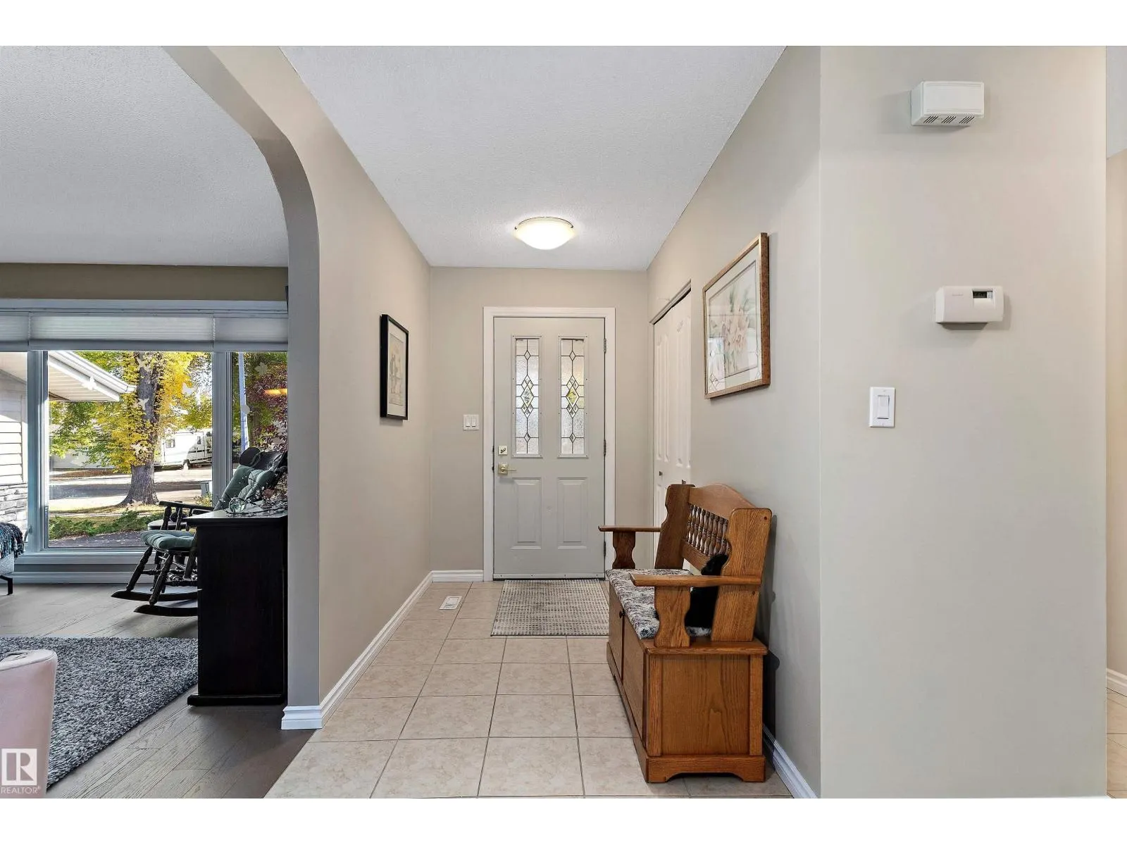 8 FARMSTEAD AV