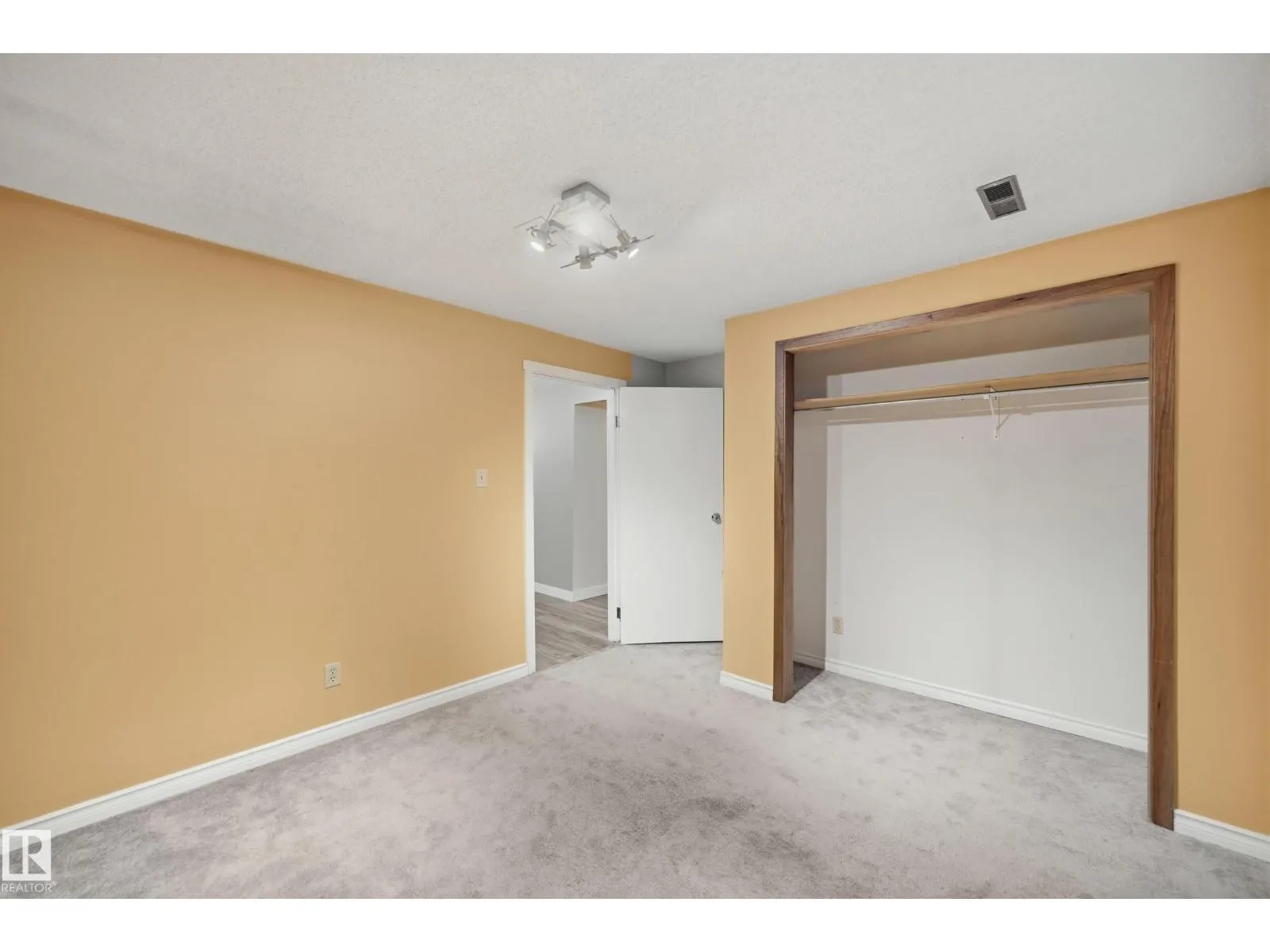 14231 24 ST NW
