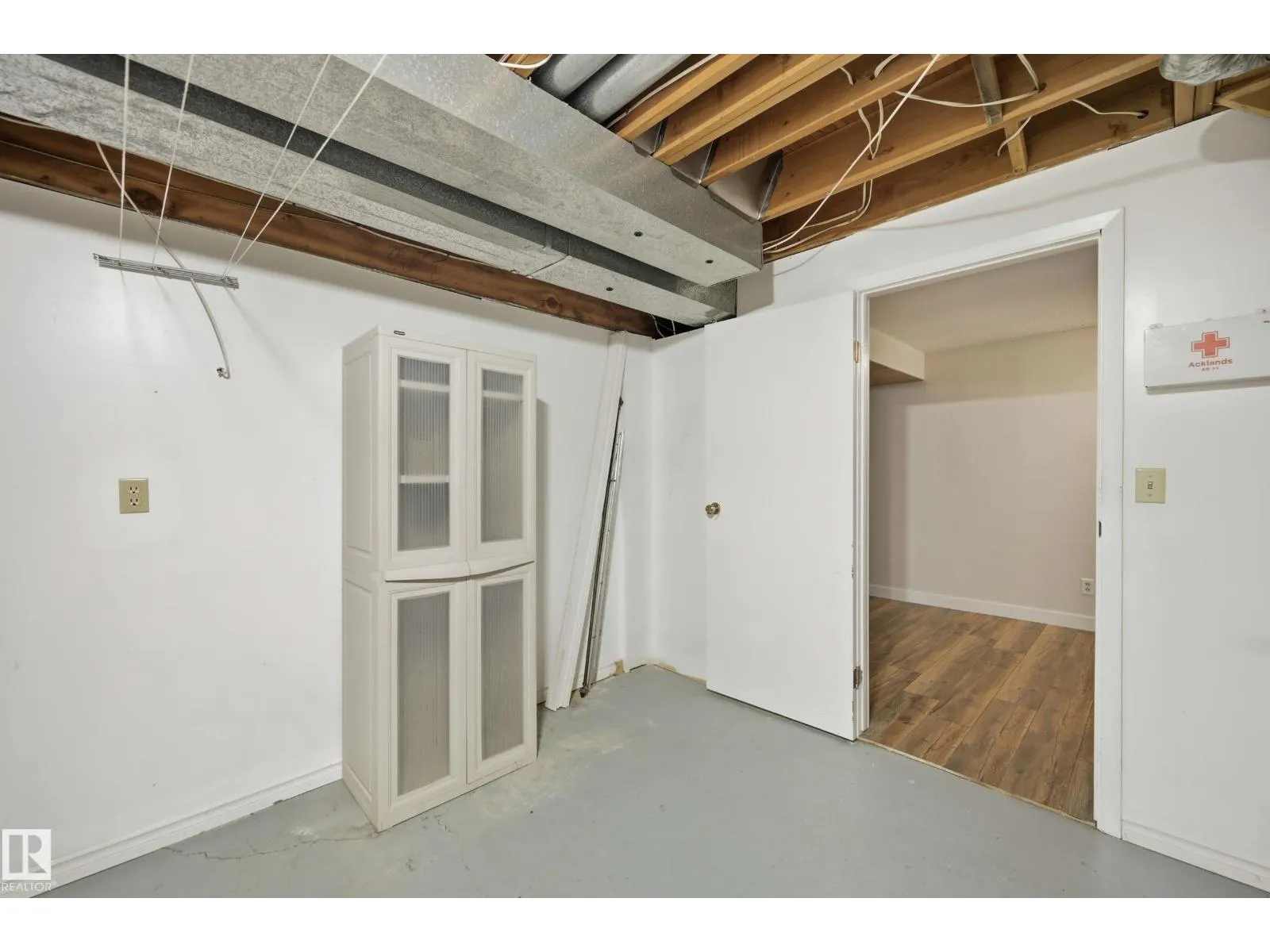 14231 24 ST NW