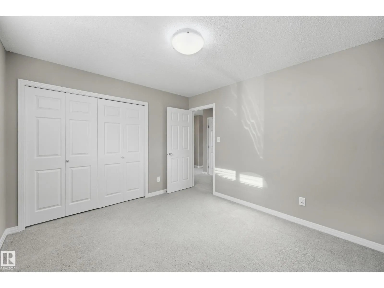 3528 CLAXTON CR SW