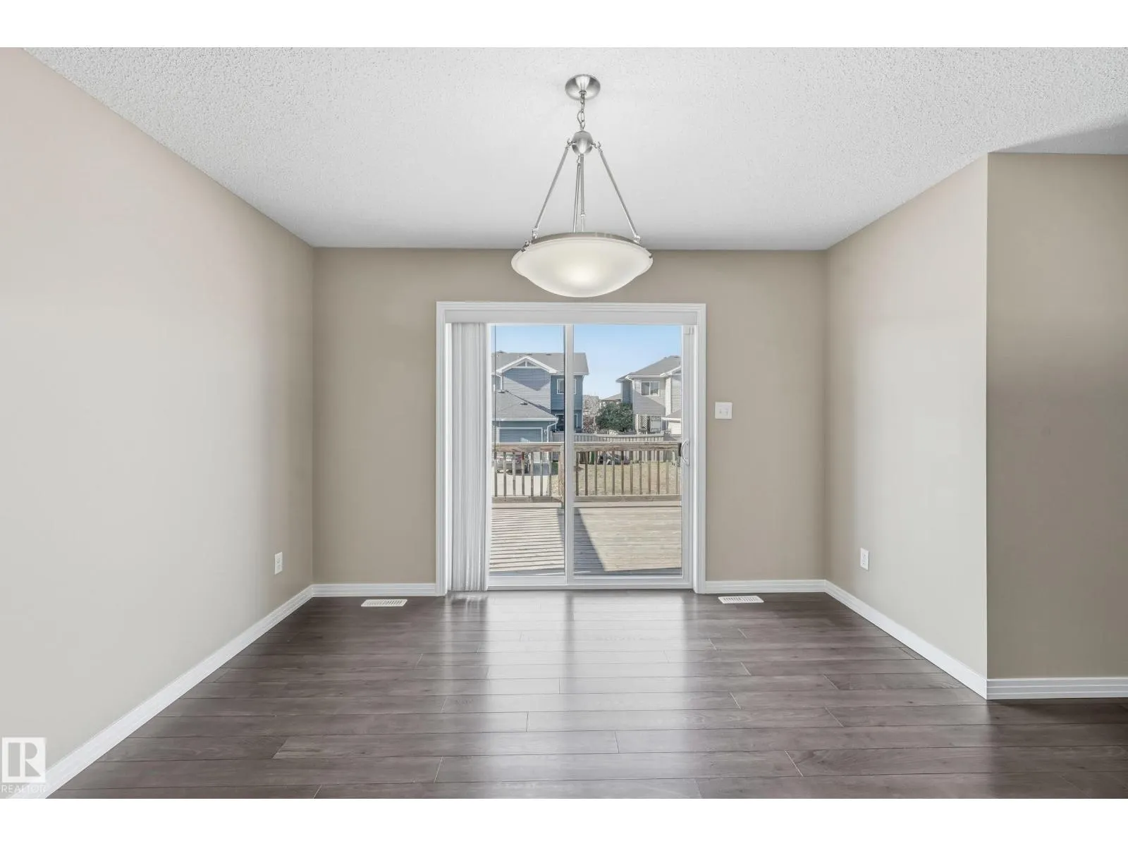 3528 CLAXTON CR SW