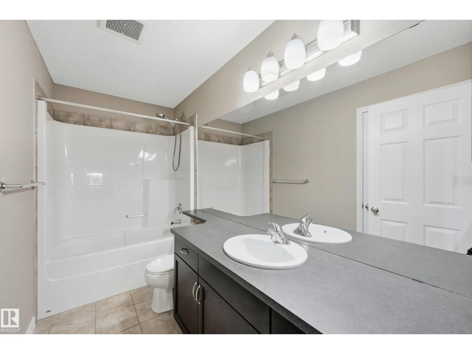 3528 CLAXTON CR SW