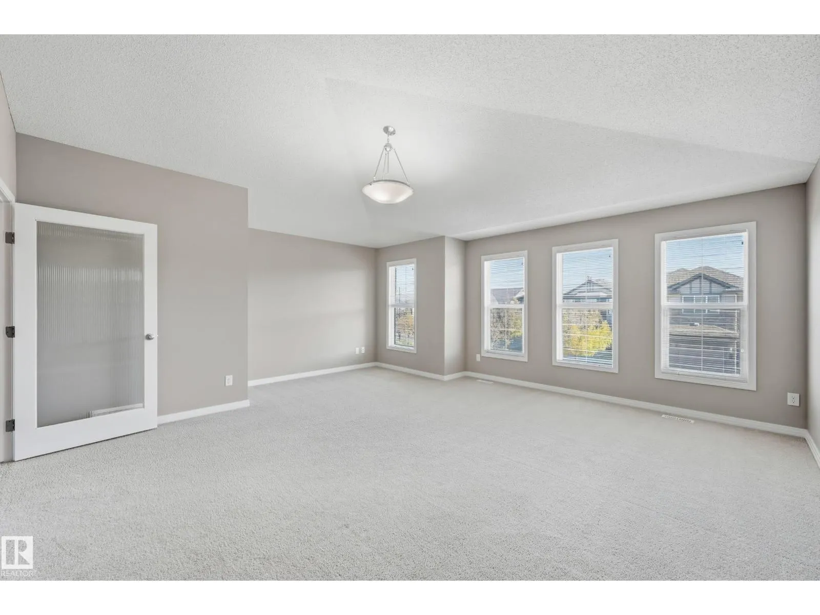3528 CLAXTON CR SW