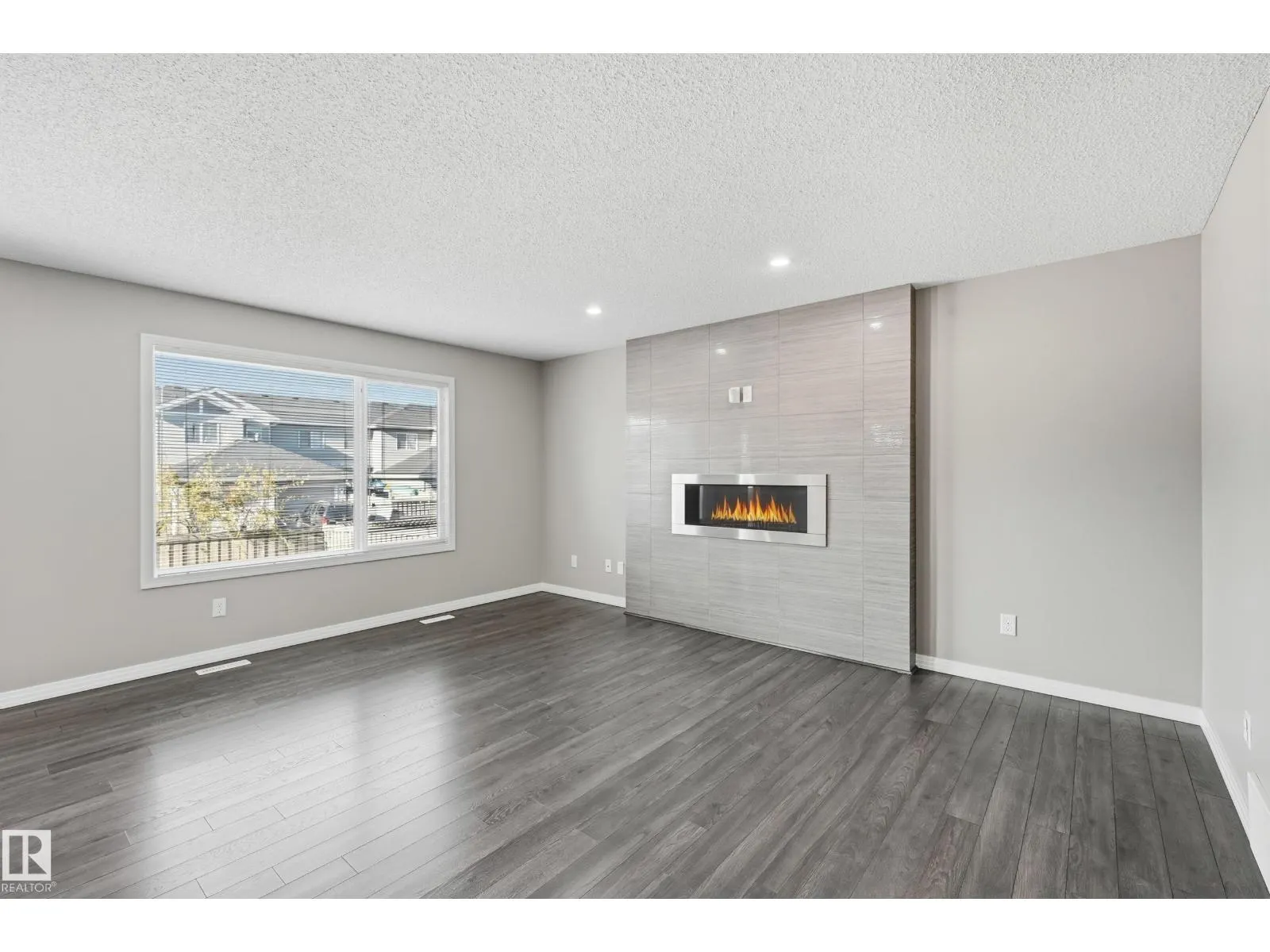 3528 CLAXTON CR SW