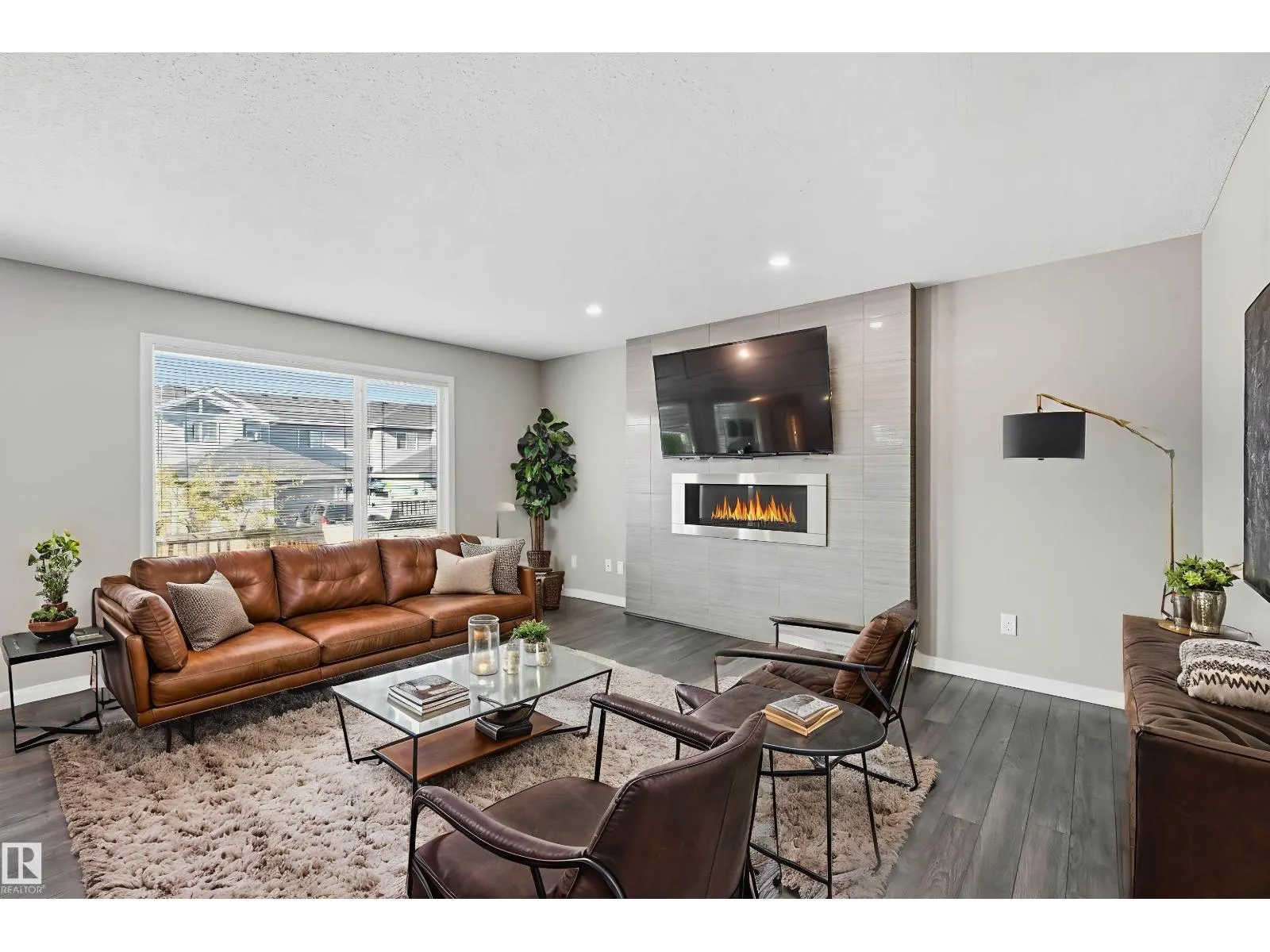 3528 CLAXTON CR SW