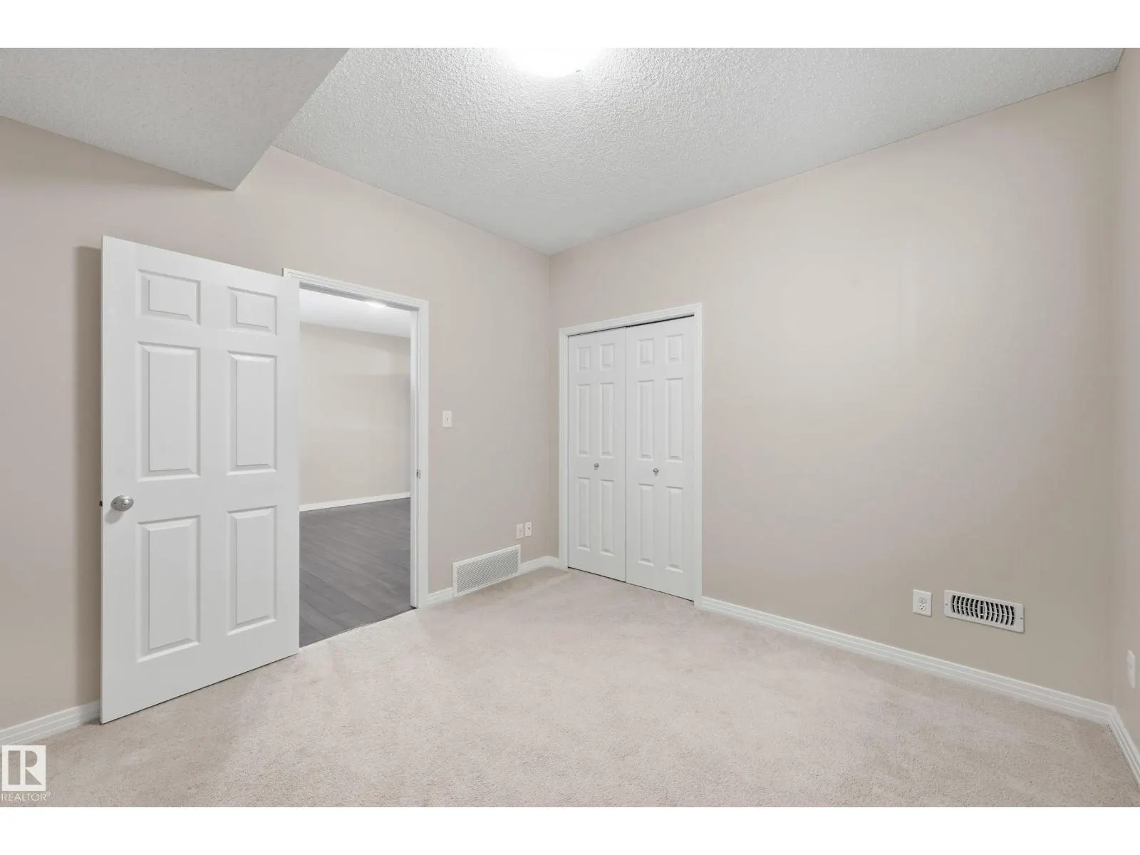 3528 CLAXTON CR SW