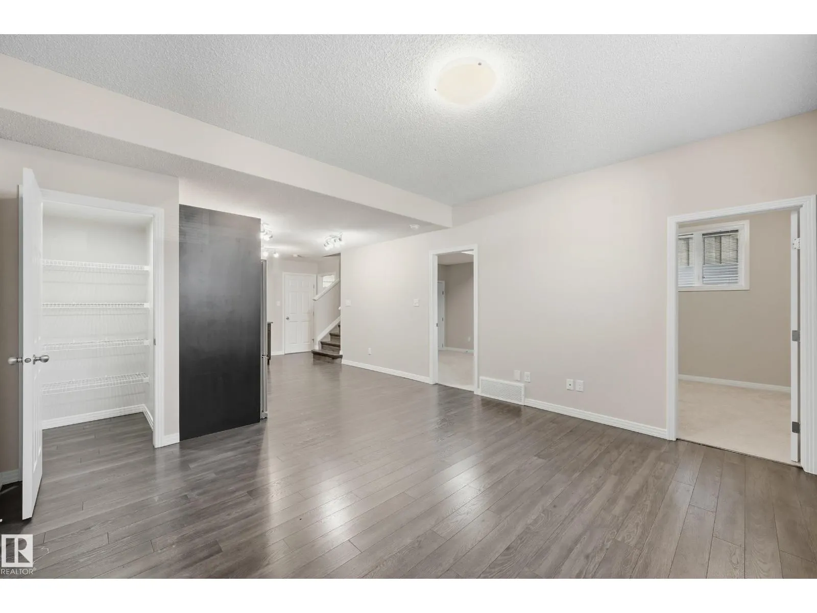 3528 CLAXTON CR SW