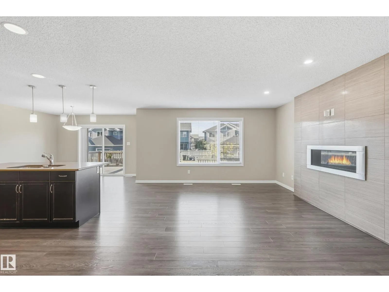 3528 CLAXTON CR SW