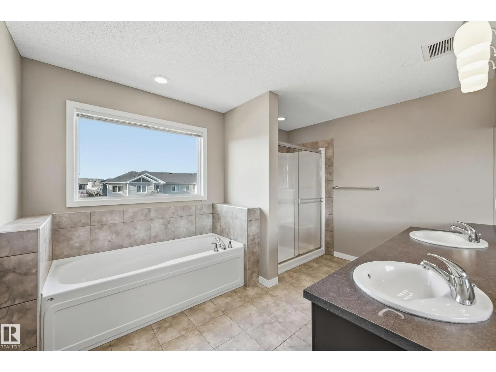 3528 CLAXTON CR SW