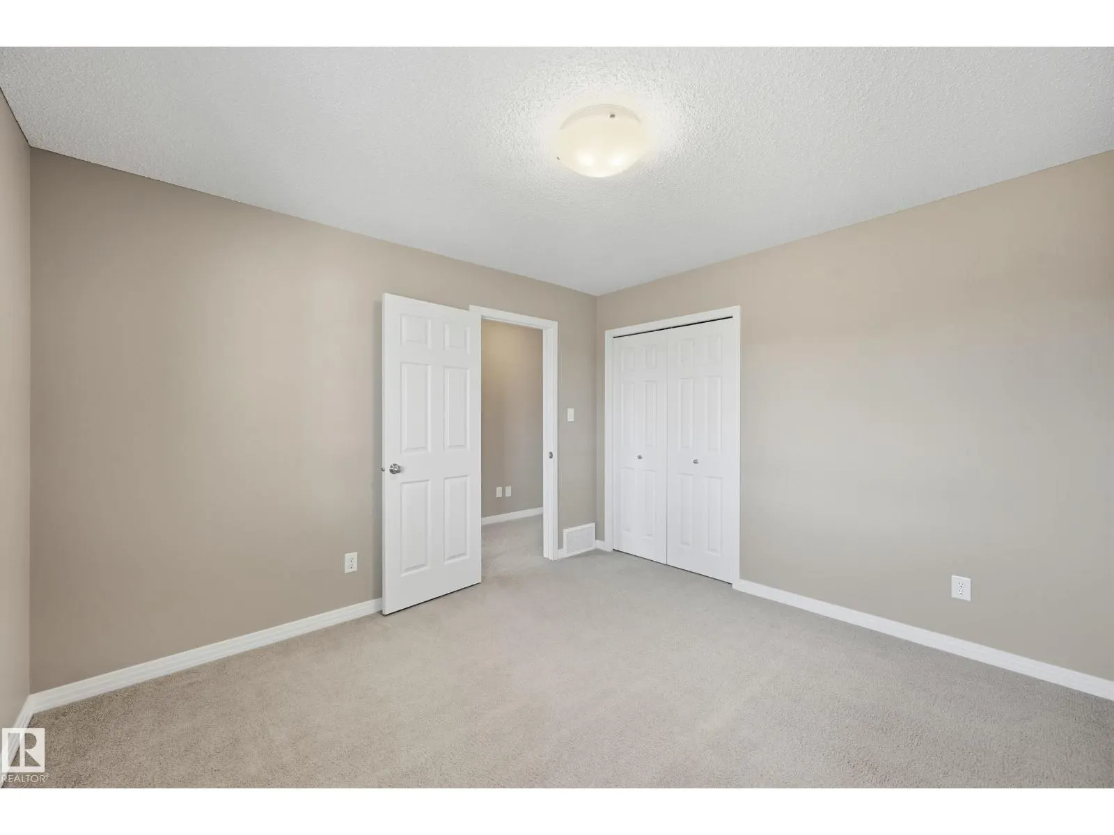 3528 CLAXTON CR SW
