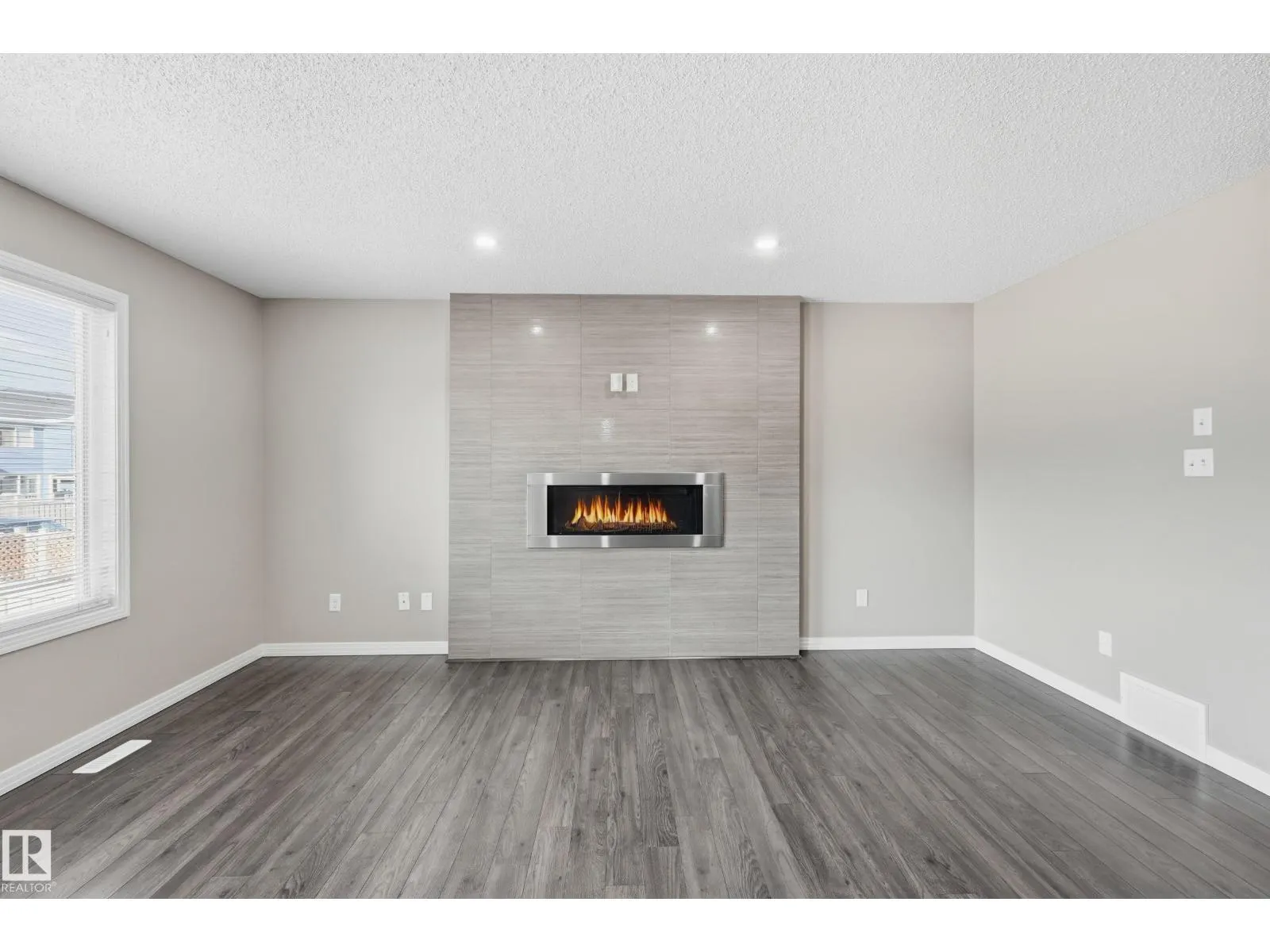 3528 CLAXTON CR SW