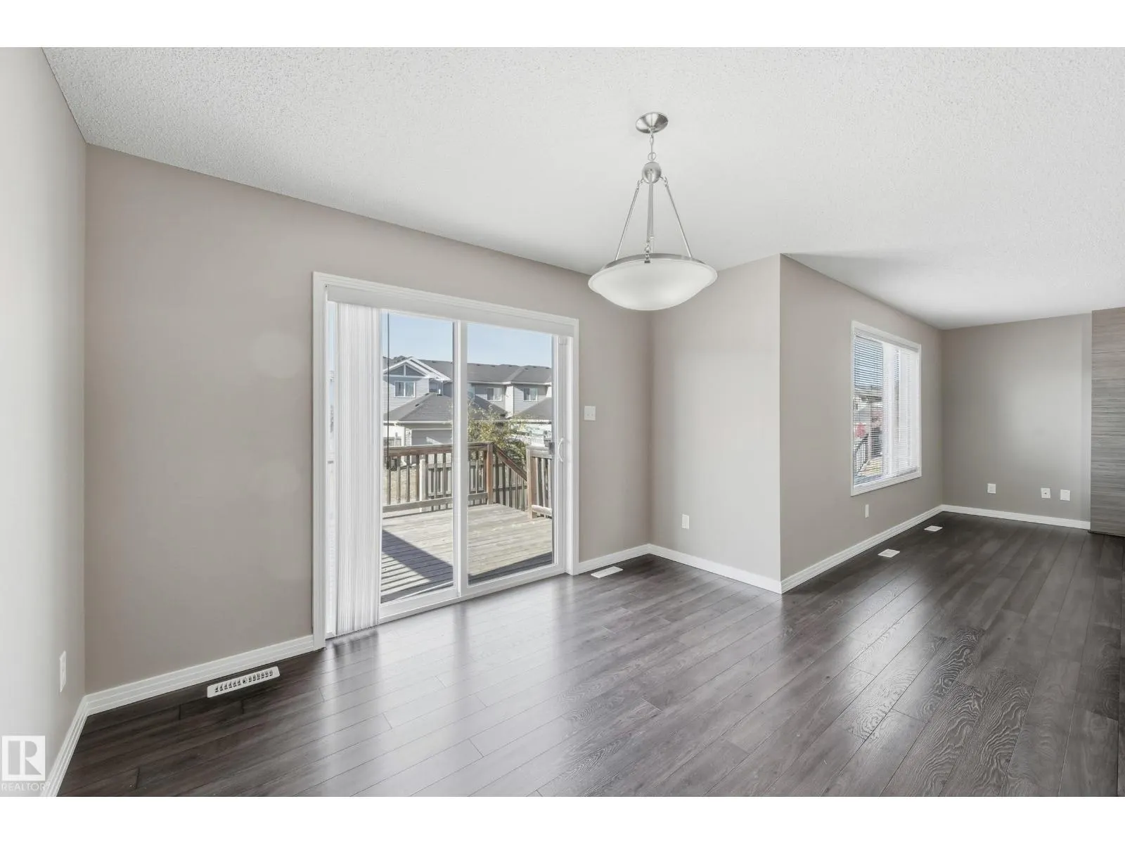 3528 CLAXTON CR SW