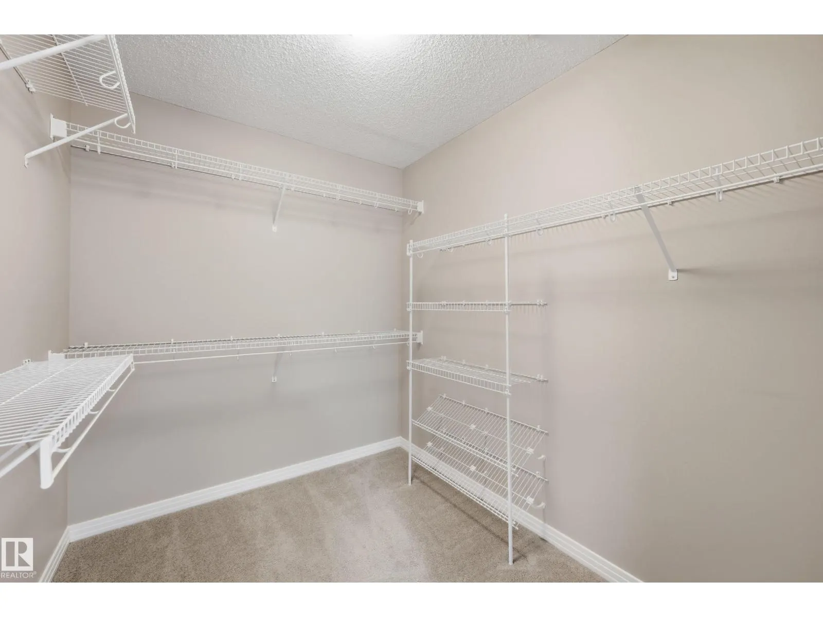 3528 CLAXTON CR SW
